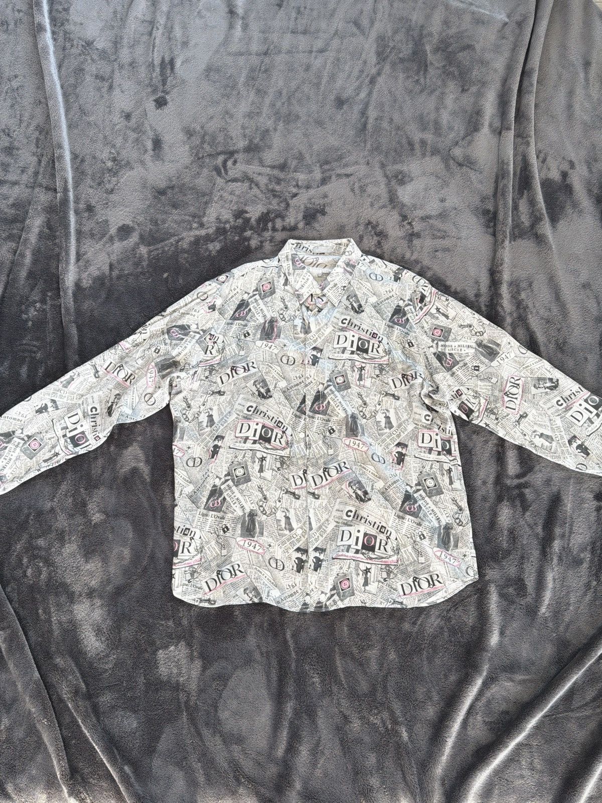 Dior Dior newspaper button up Size US XL / EU 56 / 4 - 1 Thumbnail