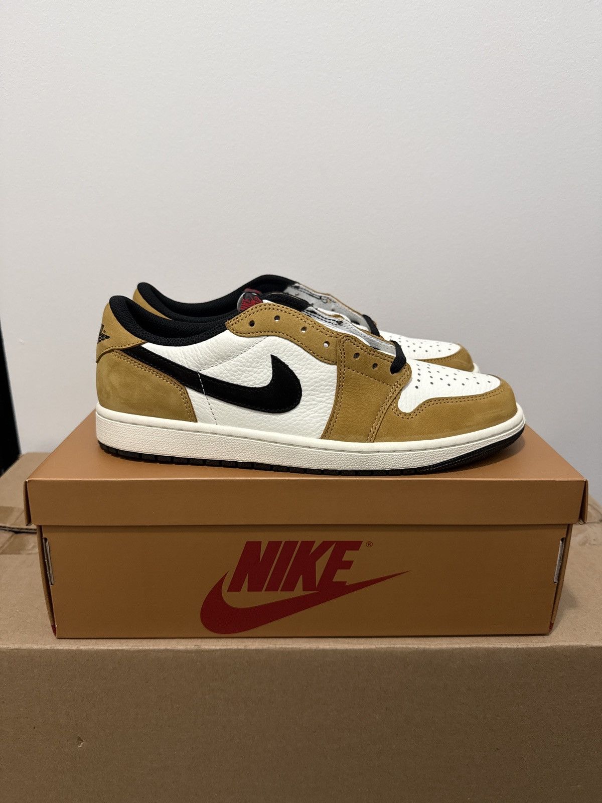 Jordan Brand Jordan 1 Low OG Rookie of the Year Size US 11 / EU 44 - 5 Thumbnail