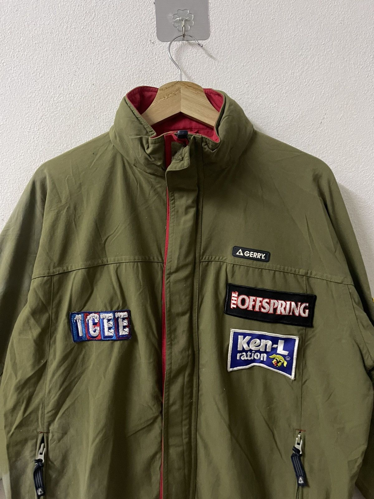 Vintage Vintage GERRY Performance Outdoor Jacket With Patches Size US L / EU 52-54 / 3 - 2 Thumbnail