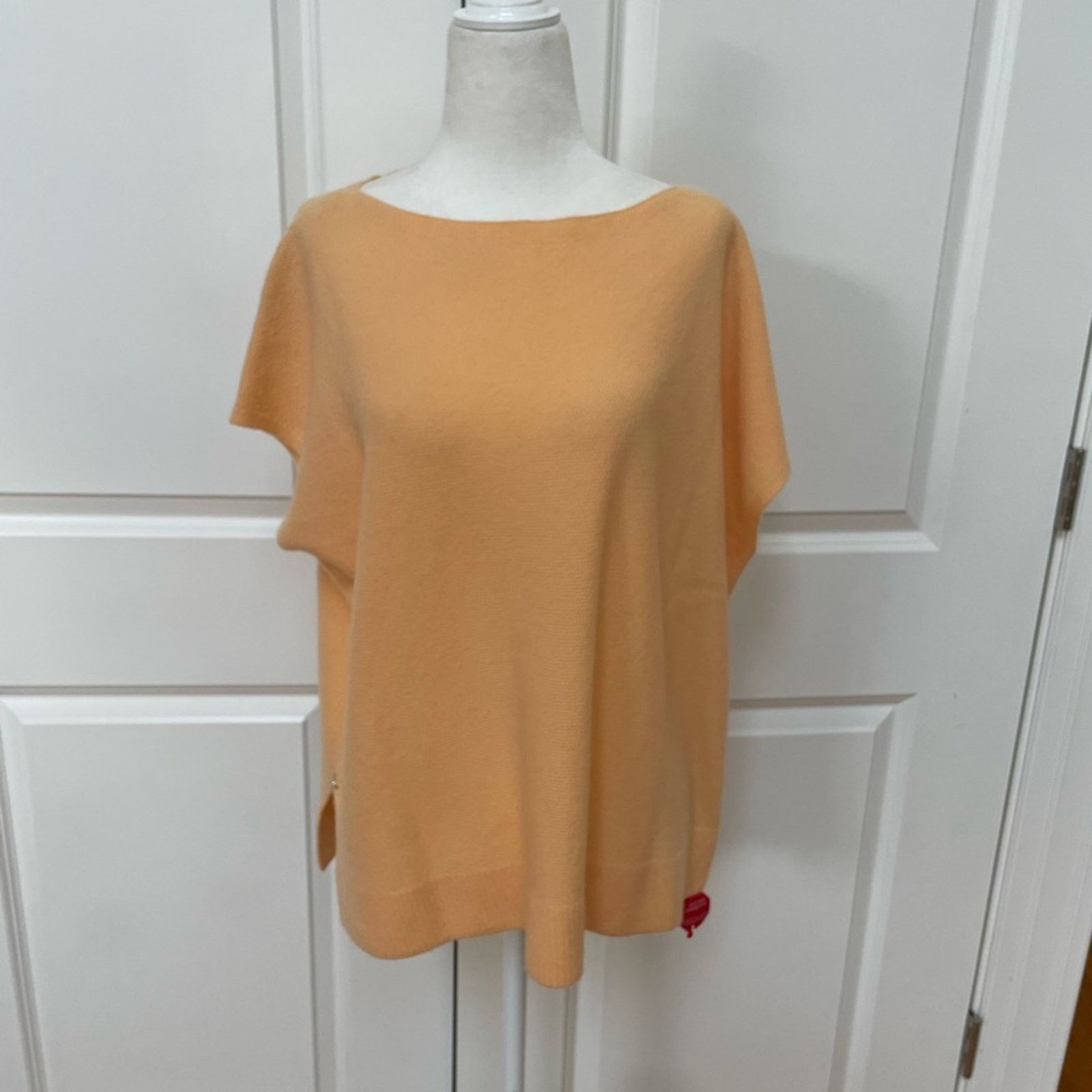 Lafayette 148 Short Sleeve Cashmere Sweater from Lafayette 148 New York Size M / US 6-8 / IT 42-44 - 1 Thumbnail