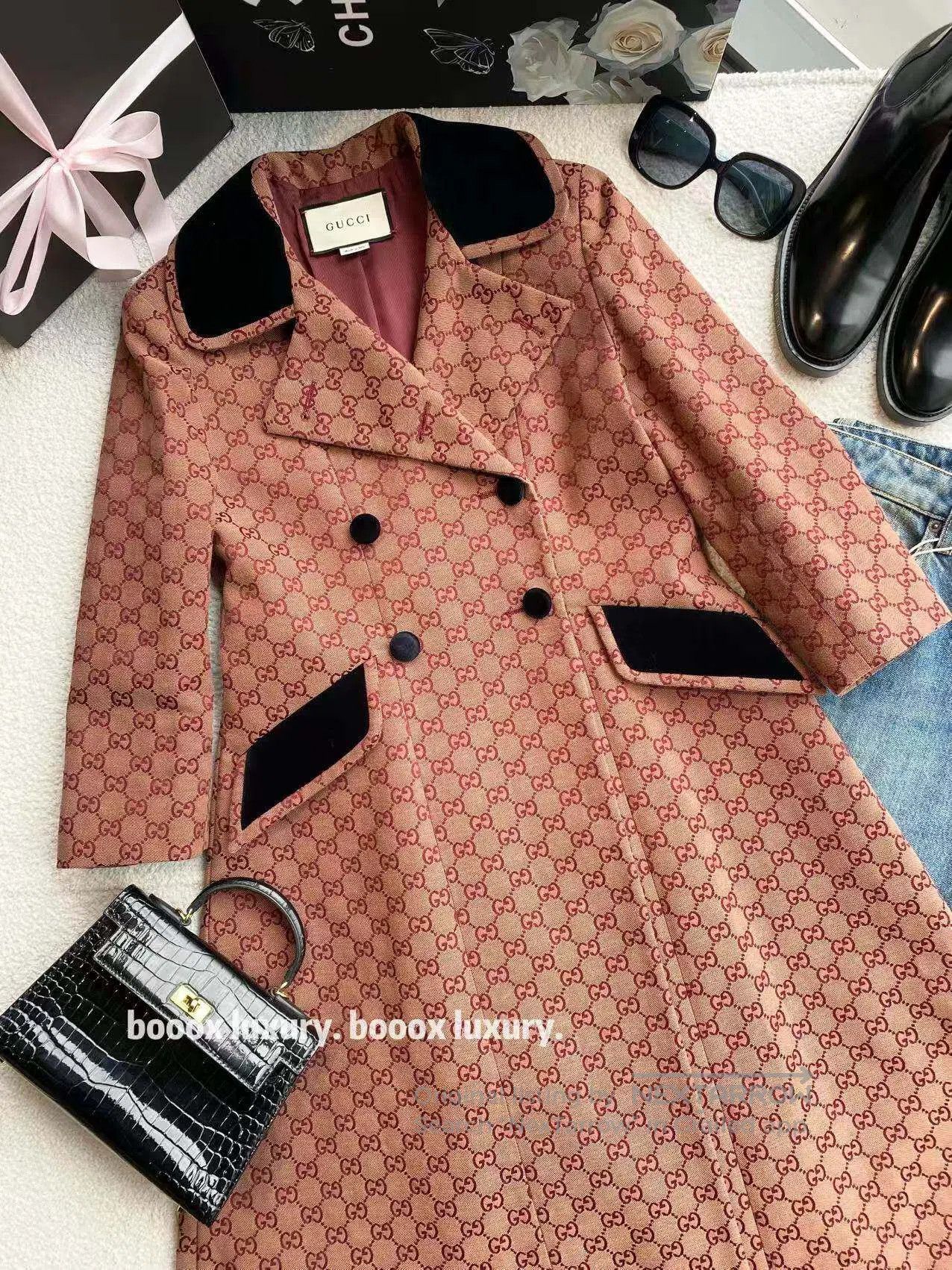Gucci Guicci GG Monogram Double-Breasted Coat with Velvet Notch Size XS / US 0-2 / IT 36-38 - 1 Thumbnail