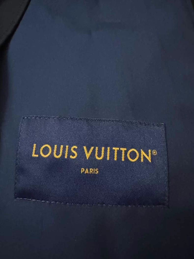 Louis Vuitton Louis Vuitton Long Tech Wool Coat Size US S / EU 44-46 / 1 - 4 Thumbnail