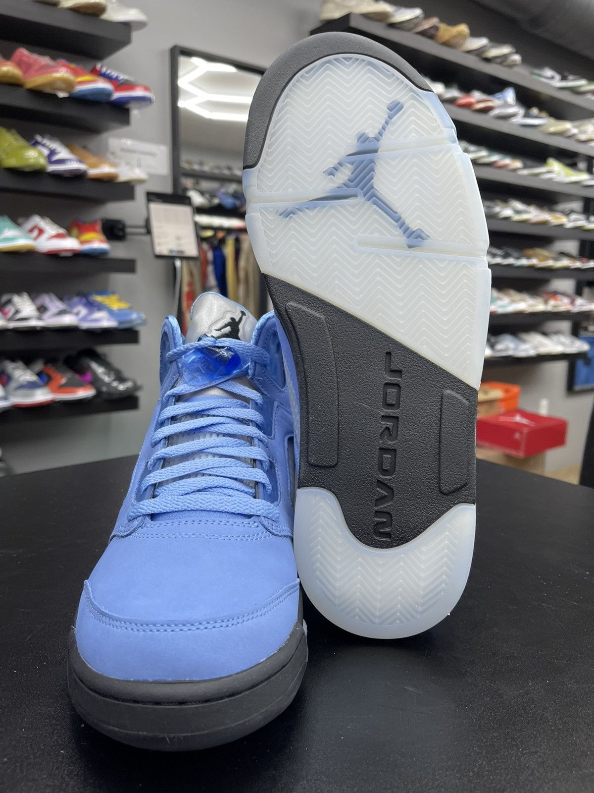 Jordan Brand Size 11 - Jordan 5 Retro UNC University Blue Size US 11 / EU 44 - 7 Thumbnail