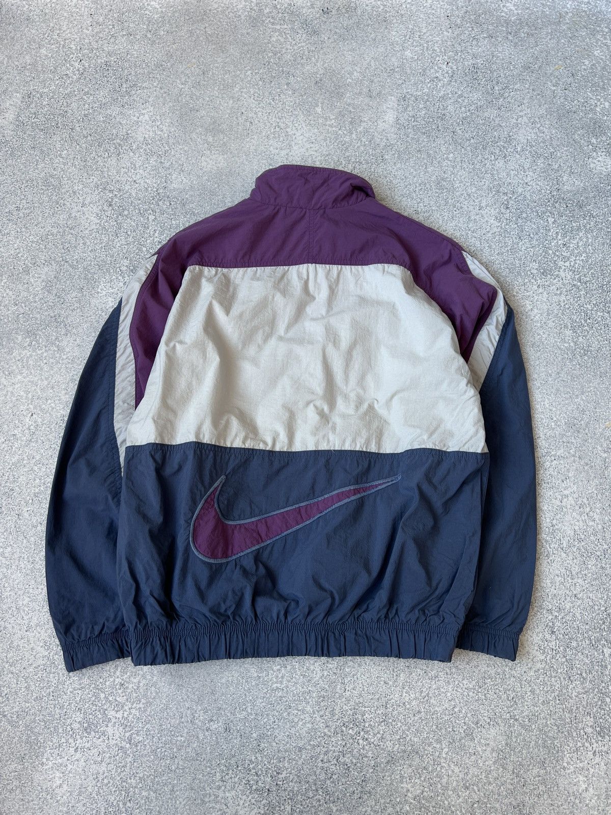 Vintage Nike Women's zip sweatshirt big logo - Main Image