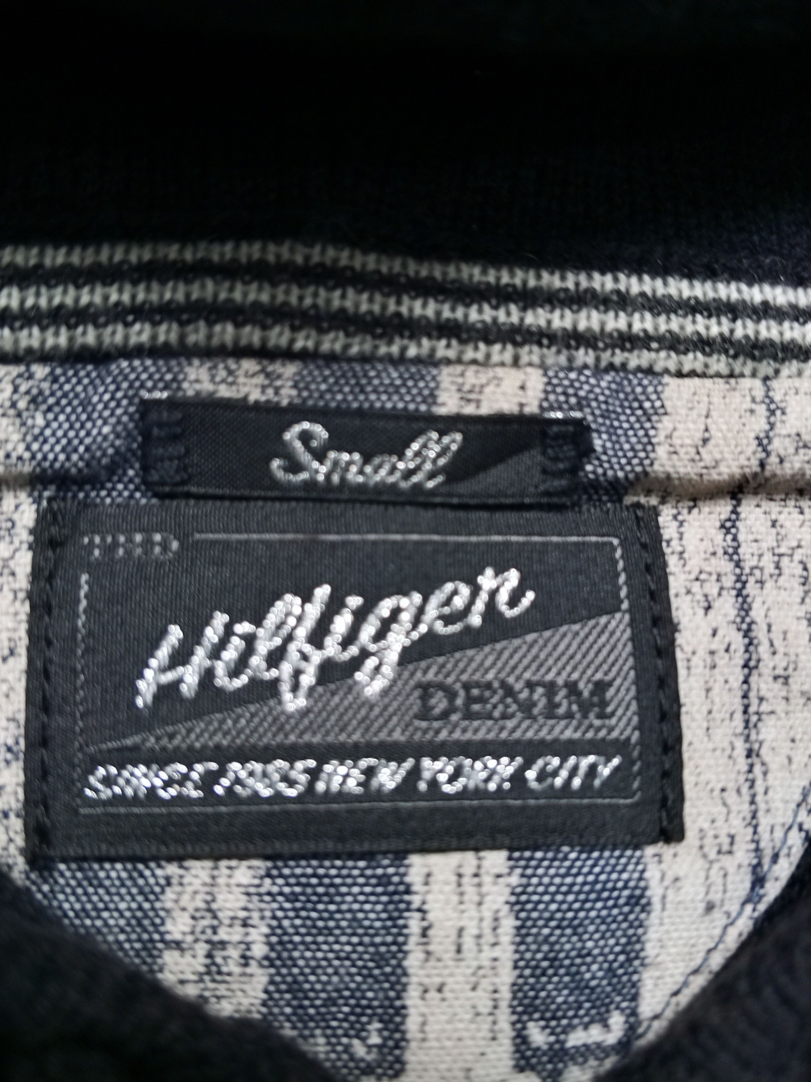 Tommy Hilfiger Tommy Hilfiger Denim Faux Fur Hoodie Classic Vintage Size US S / EU 44-46 / 1 - 5 Thumbnail