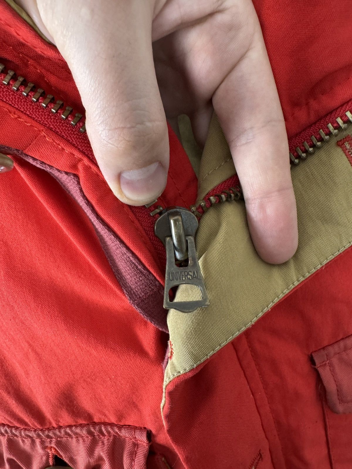 02DERIV. 02deriv. Red multipocket down vest size 1/S Size US S / EU 44-46 / 1 - 14 Thumbnail