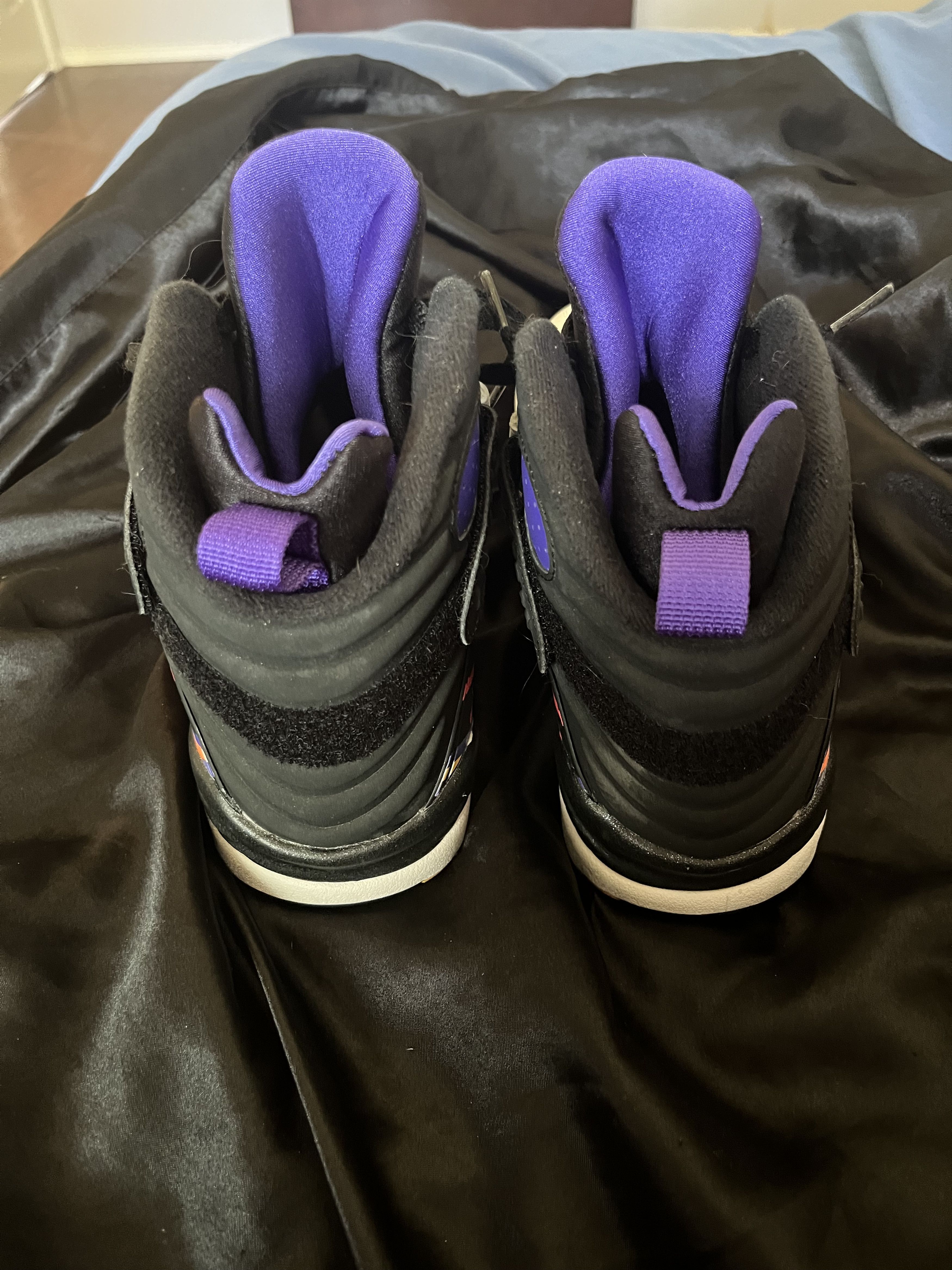 Jordan Brand Air Jordan 8 'Three-Peat' Size US 8 / EU 41 - 4 Thumbnail