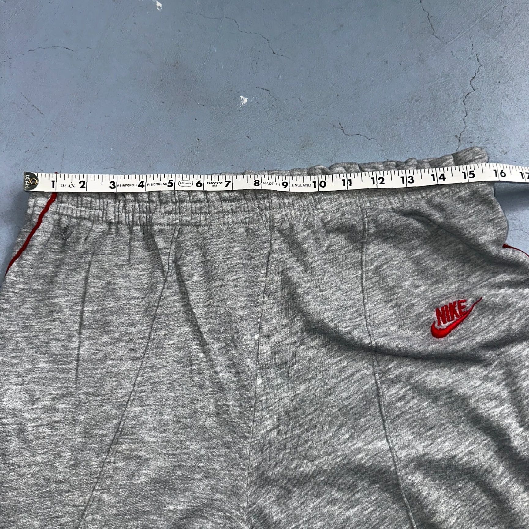 Nike Nike Vintage 80s Sweatpants Large Gray Red Trim Blue Tag 1980s Cotton Jogger Pants Men L Gray Nike Sweatpants 80s Athleisure Vintage Casual Size US 33 - 6 Thumbnail