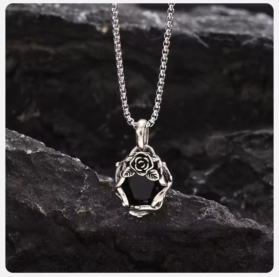 Other Goth Black Stone Rose Necklaces Size ONE SIZE - 1 Thumbnail