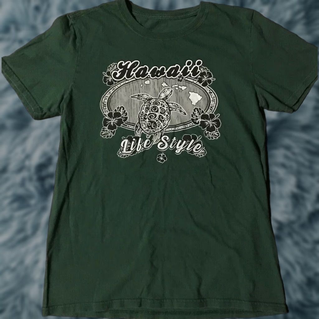 Vintage VINTAGE Hawaii Lifestyle Turtle Shirt S Black? Green? 90s Island Surf Sea Life Mens T-Shirt Short Sleeve Size US S / EU 44-46 / 1 - 1 Thumbnail