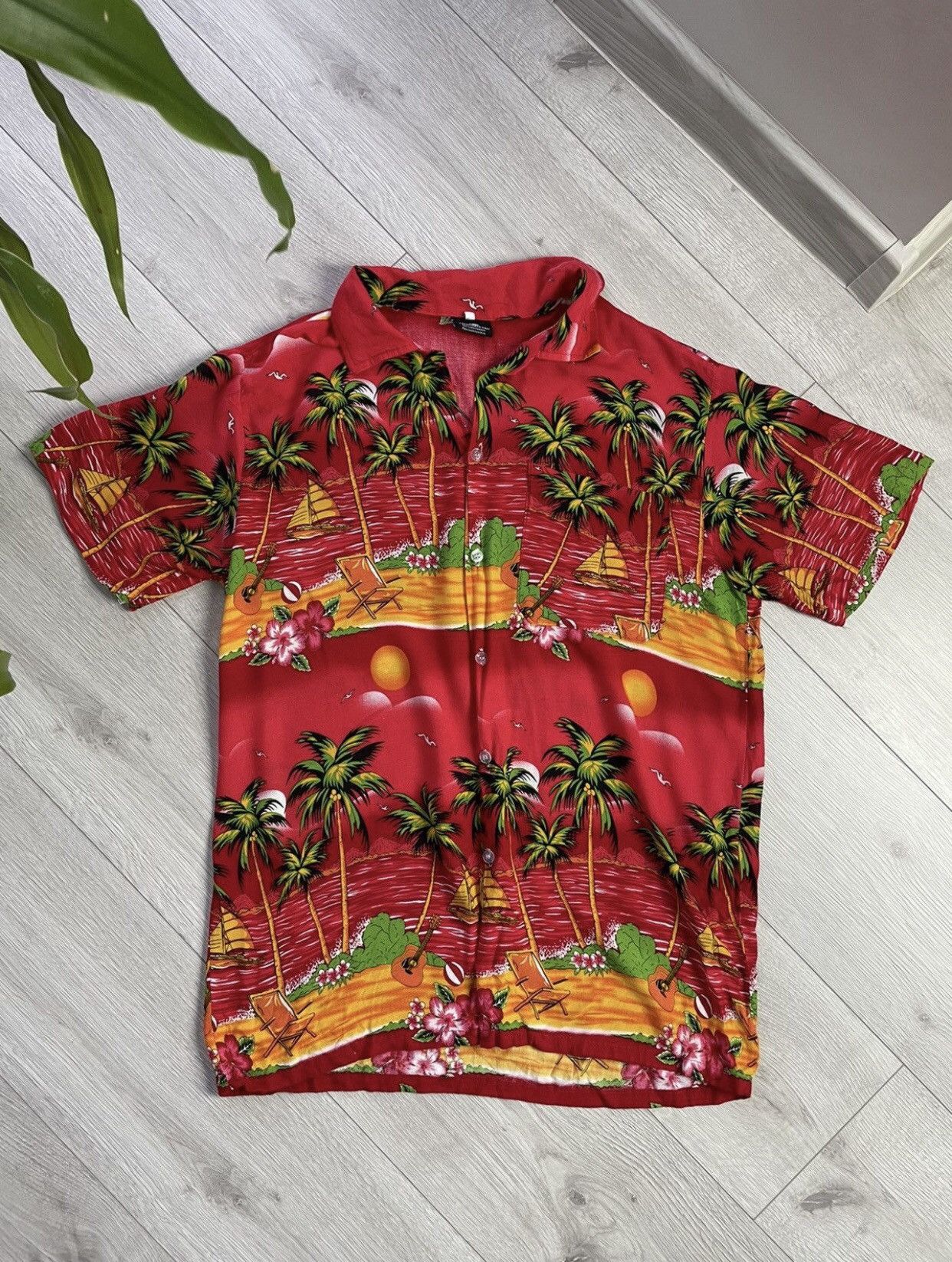 Vintage Vintage Japanese Style Hawaiian Aloha Rayon Shirt Size US L / EU 52-54 / 3 - 1 Thumbnail