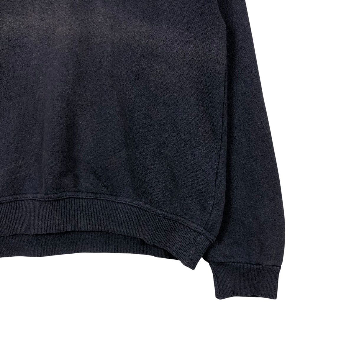 Japanese Brand Rasty 1971 Sun-Faded Navy Crewneck – Rainbow Stitch Vintage Size US M / EU 48-50 / 2 - 6 Thumbnail