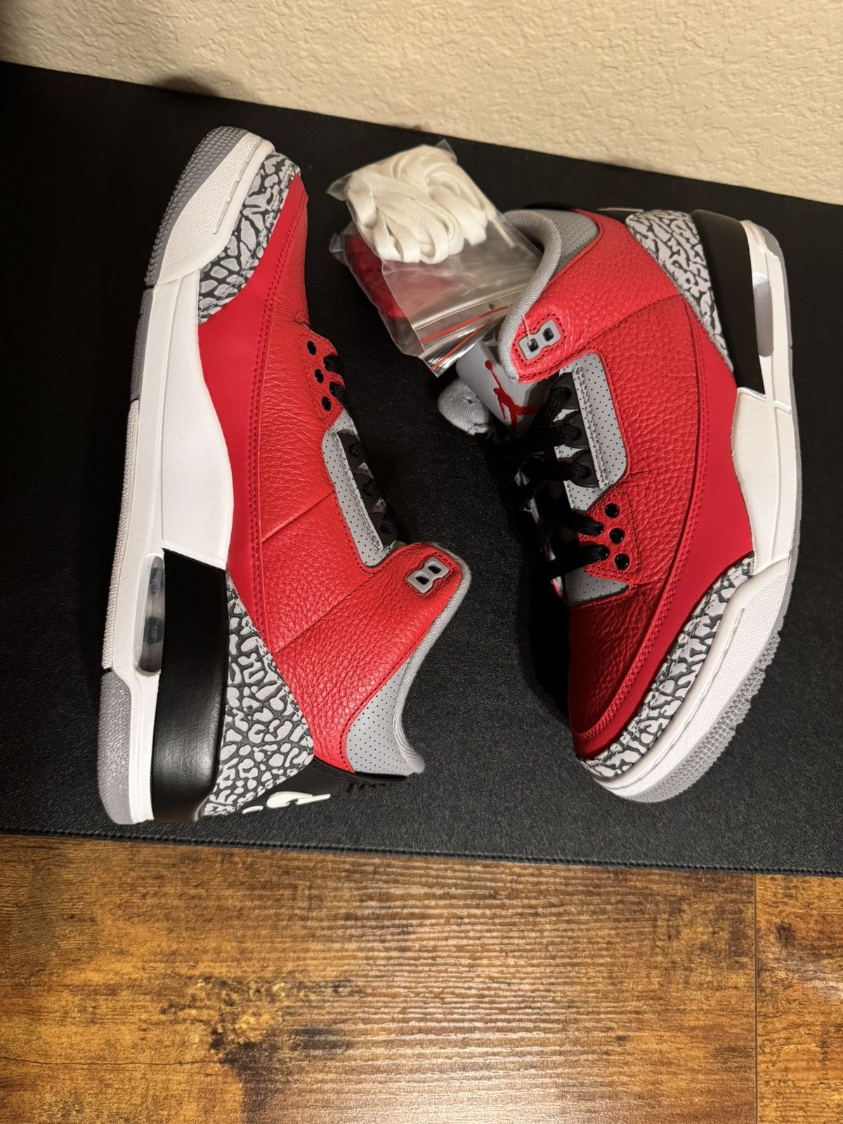 Jordan Brand Air Jordan 3 retro se Size US 9.5 / EU 42-43 - 1 Thumbnail