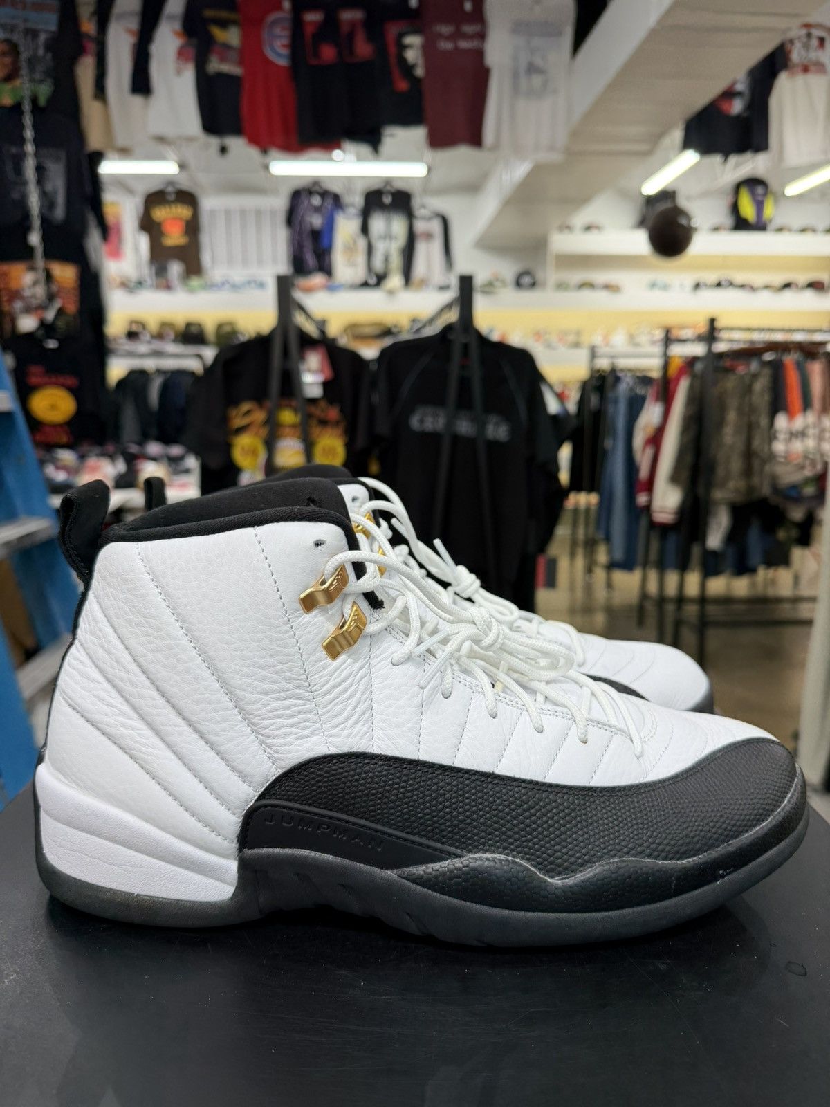 Jordan Brand Air Jordan 12 Taxi Size 13 (2025) Size US 13 / EU 46 - 6 Thumbnail