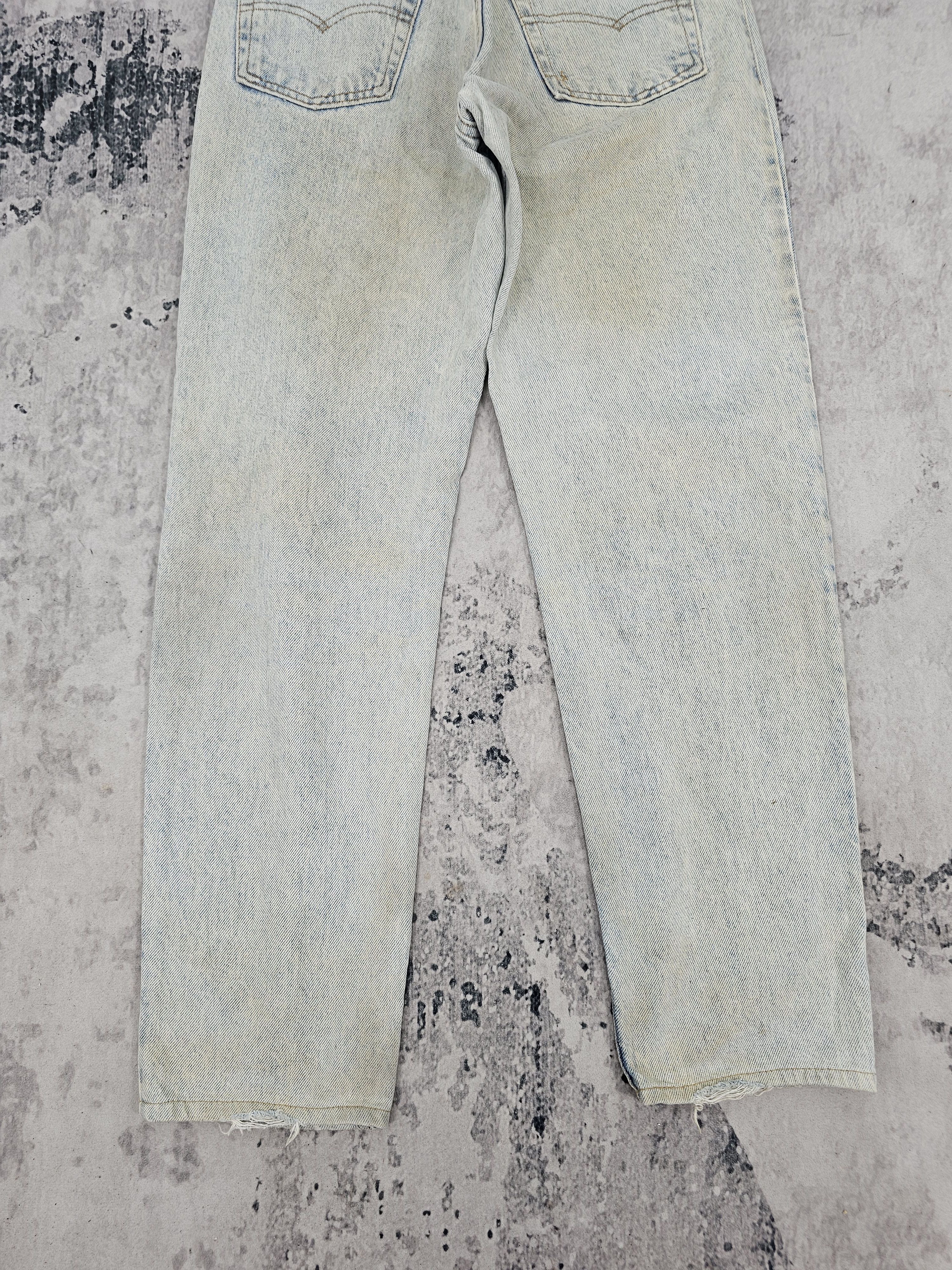 Levi's Vintage Clothing Vtg 80's LEVIS 610 Stain Rusty Ripped Size 31X29 Jeans L0433 Size US 31 - 3 Thumbnail