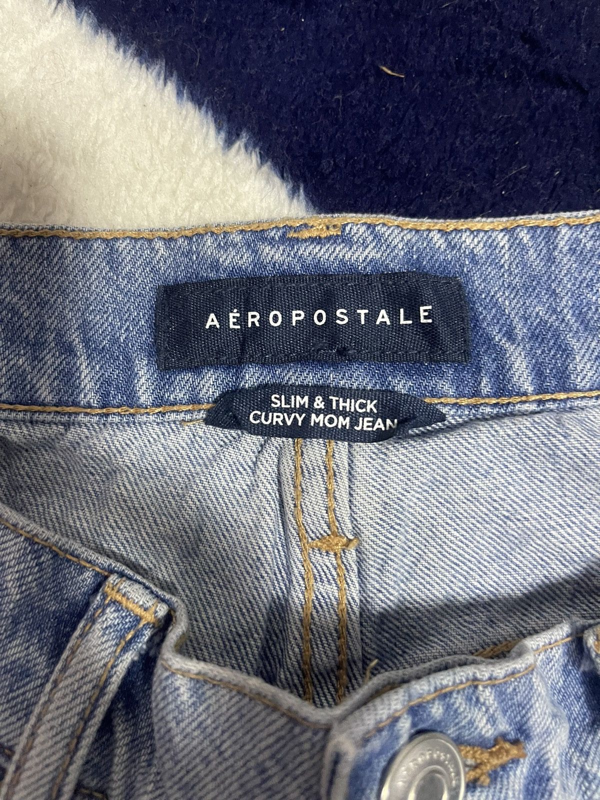 Aeropostale Aeropostale Distressed Jeans (14) Size 29" - 3 Thumbnail