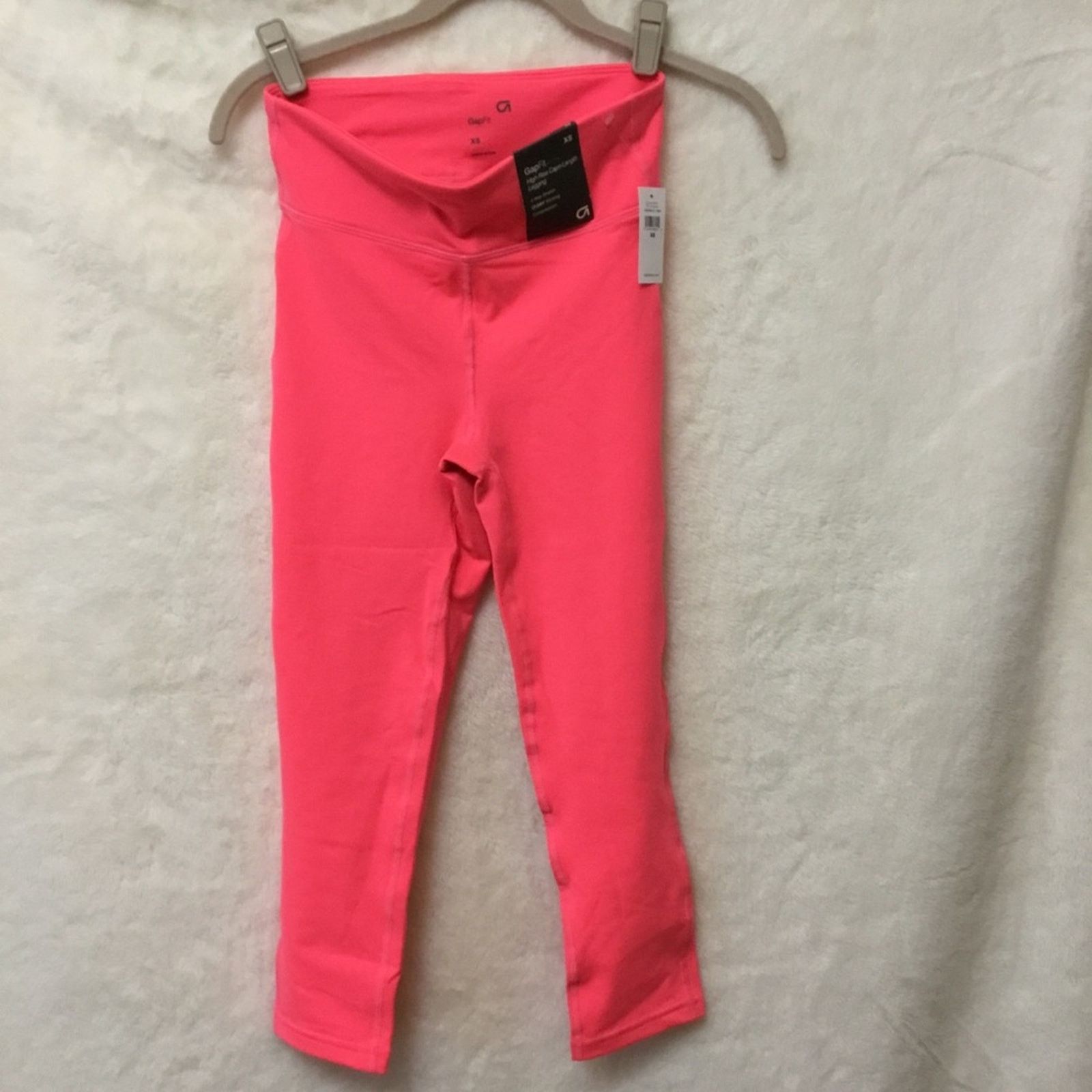 Gap GapFit Bright Neon Pink Compression Capris Size 26" / US 2 / IT 38 - 2 Thumbnail