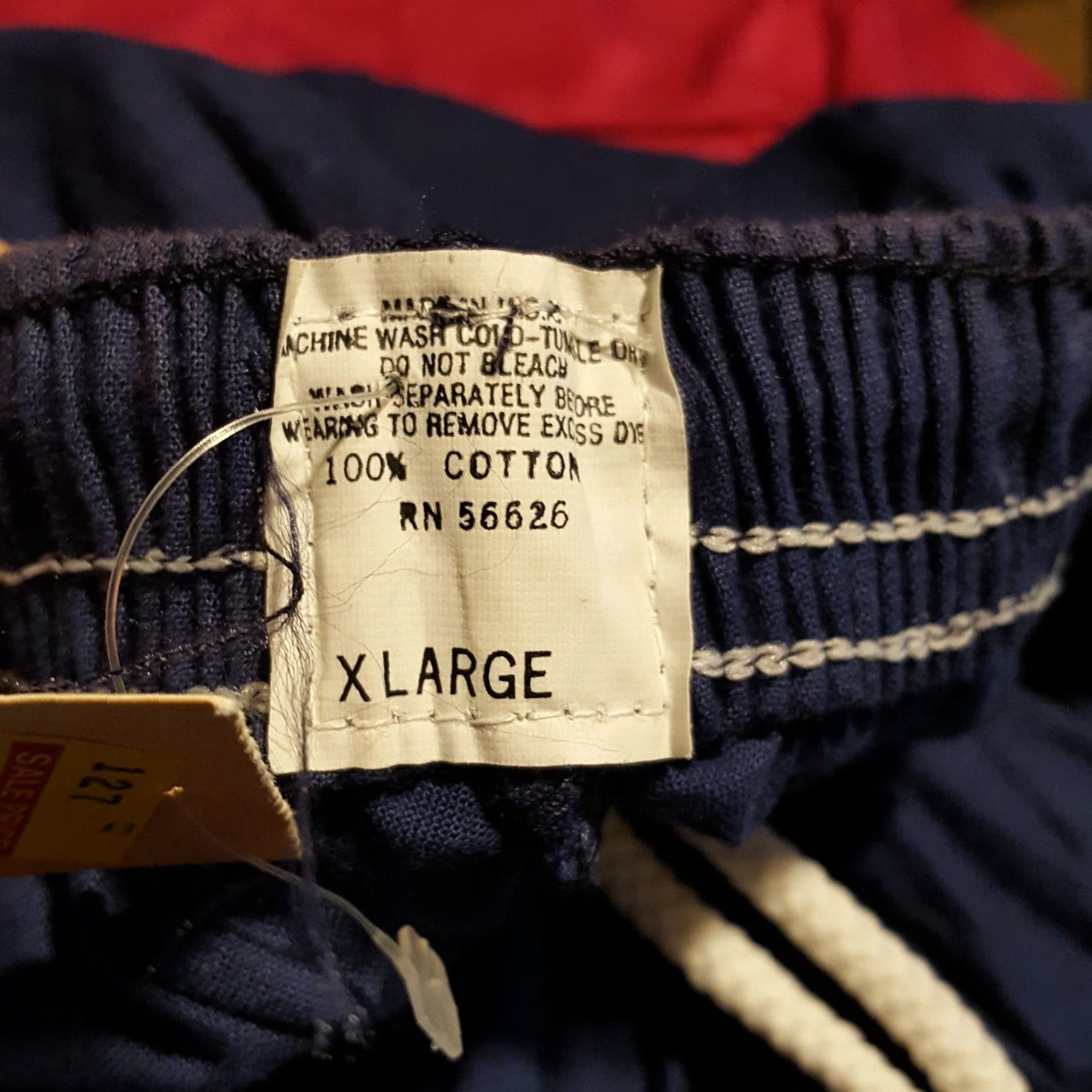 Vintage VINTAGE Blooming & Co Sailor Women's XL Navy Paperbag Sweat Shorts Size 30" / US 8 / IT 44 - 6 Thumbnail