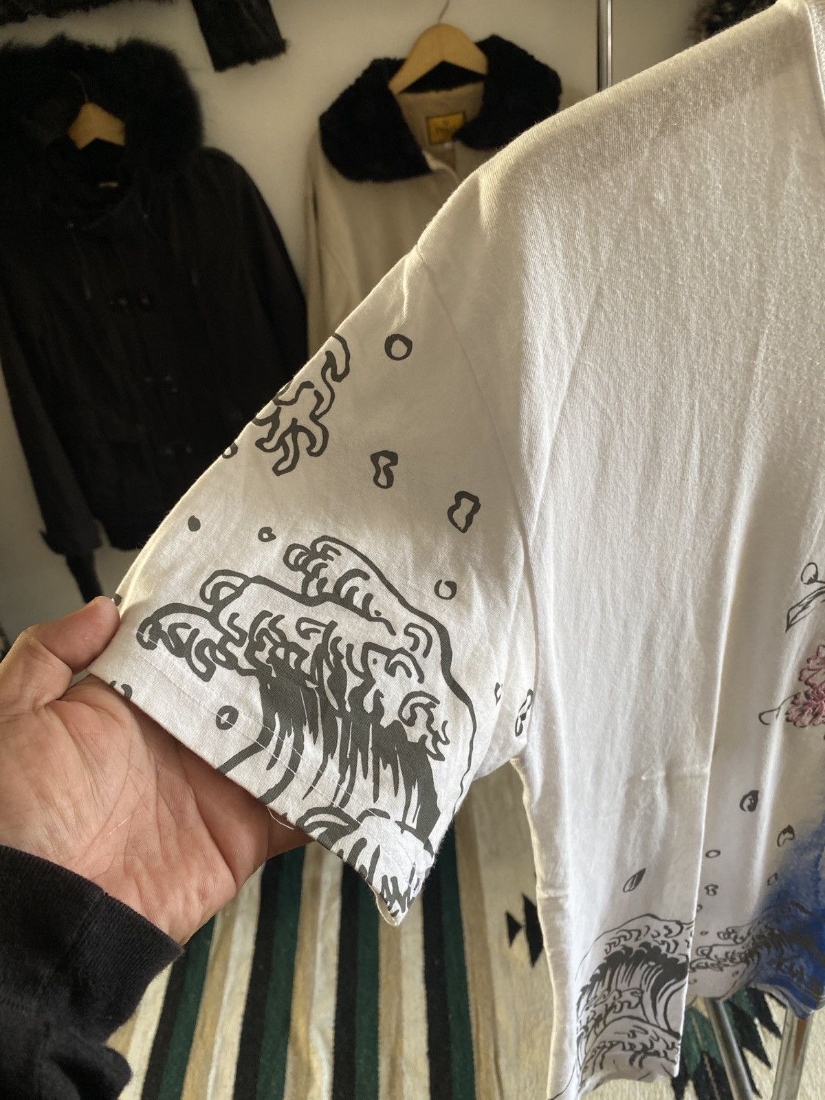 Hysteric Glamour Japnese Culture and Wave AOP Tee RARE Size US M / EU 48-50 / 2 - 2 Thumbnail