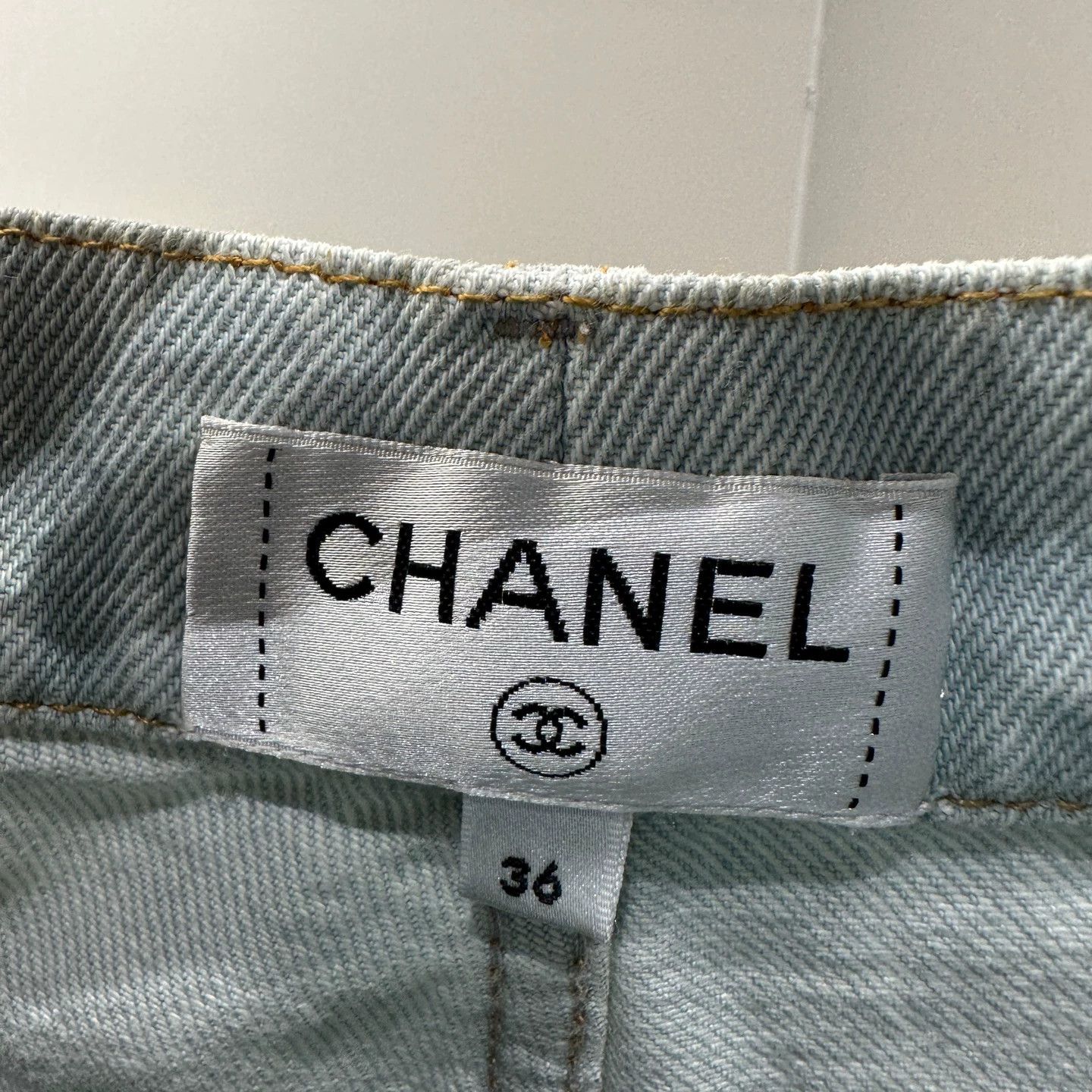 Chanel Chanel 24C Pink-Blue Gradient Wide-Leg Jeans 36 Cotton Size 26" / US 2 / IT 38 - 3 Thumbnail