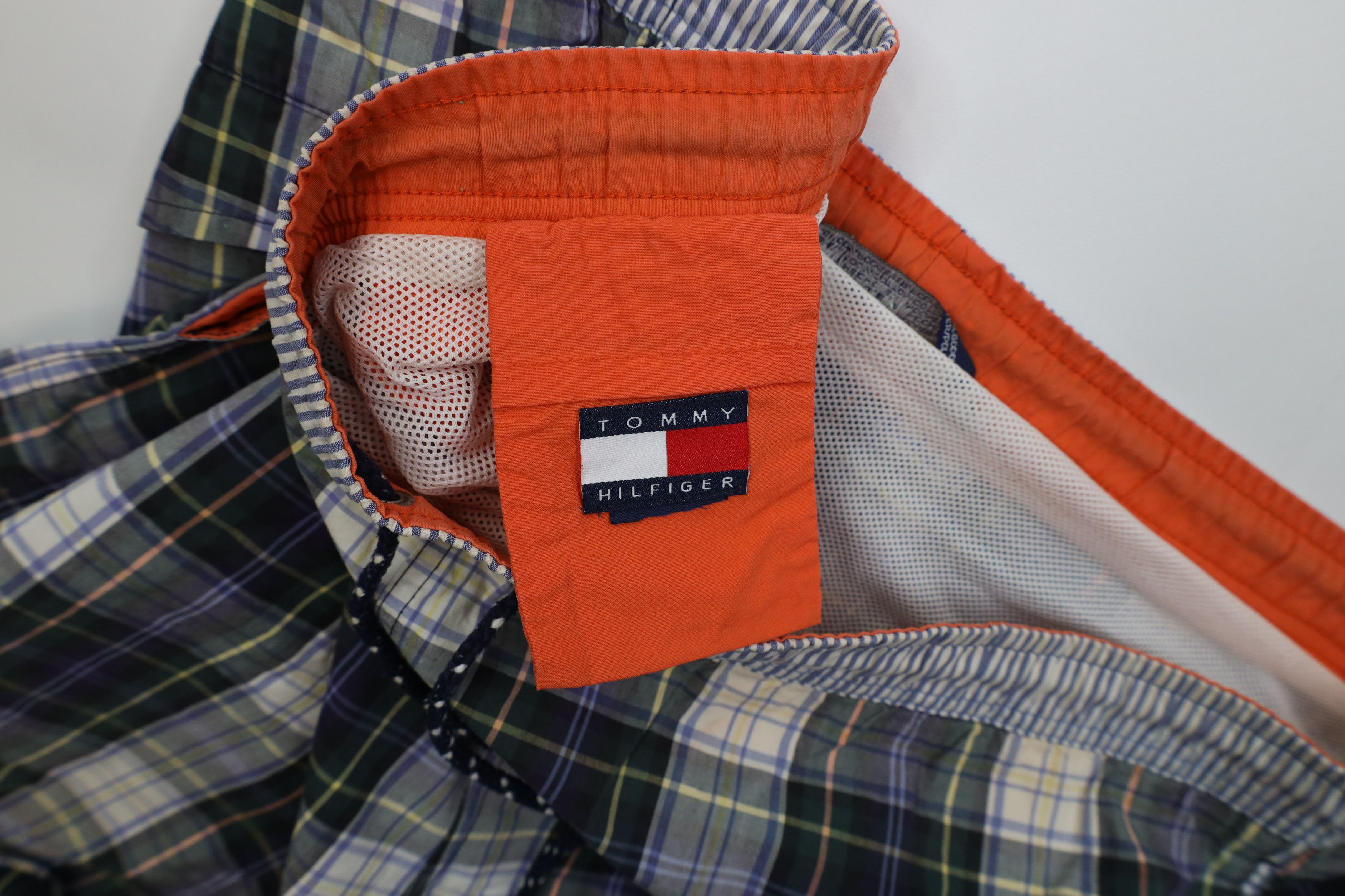 Tommy Hilfiger AS IS Vintage 90s Tommy Hilfiger Lined Shorts Swim Trunks Size US 38 / EU 54 - 8 Thumbnail