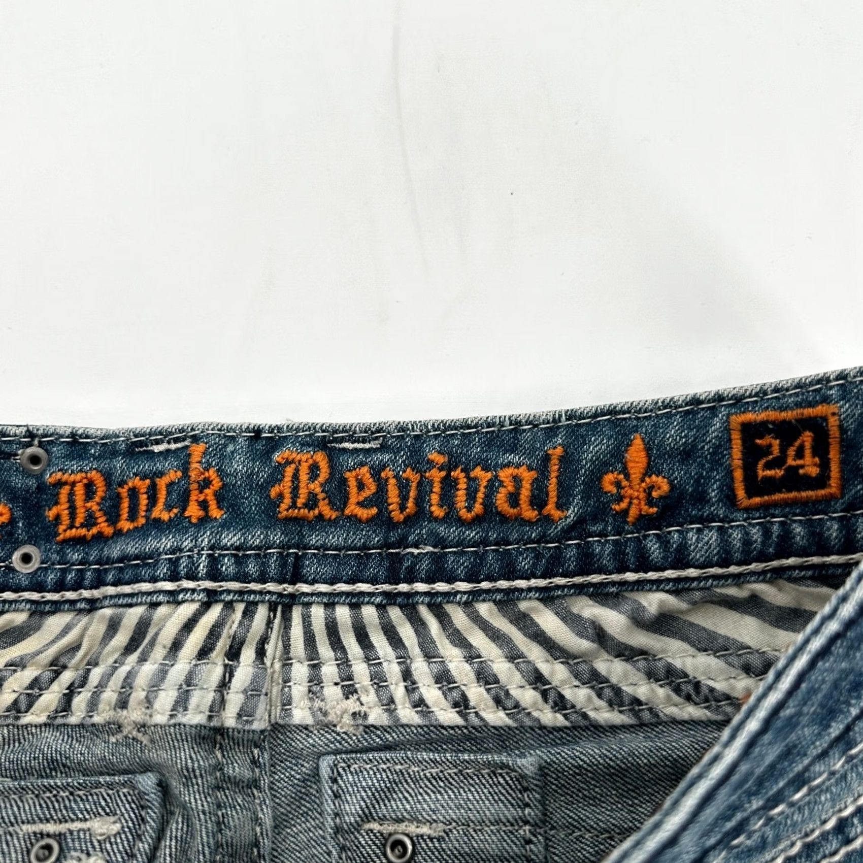 Vintage Rock Revival Jasmine Easy Straight Jeans Size 24 Medium Wash Buckle Bling Y2K Womens jeans Size 42" / US 20 - 2 Thumbnail