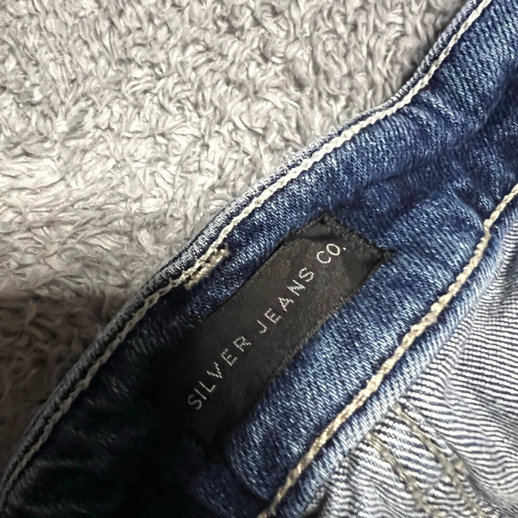 Silver Jeans Co. Silver Jeans Elyse Capri Womens 34 38x23.5 Blue Western Contrast Stitch Capri Womens Plus 34 Jeans Blue Western Contrast Stitch Size 24" / US 00 / IT 34 - 5 Thumbnail