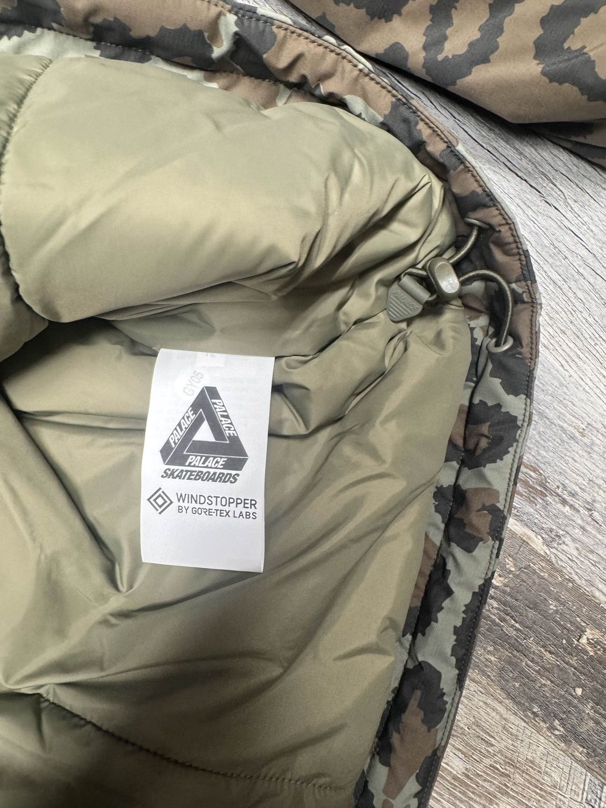 Palace Palace GORE-TEX Windstopper Illuminator Jacket Cheetah Size US M / EU 48-50 / 2 - 10 Thumbnail