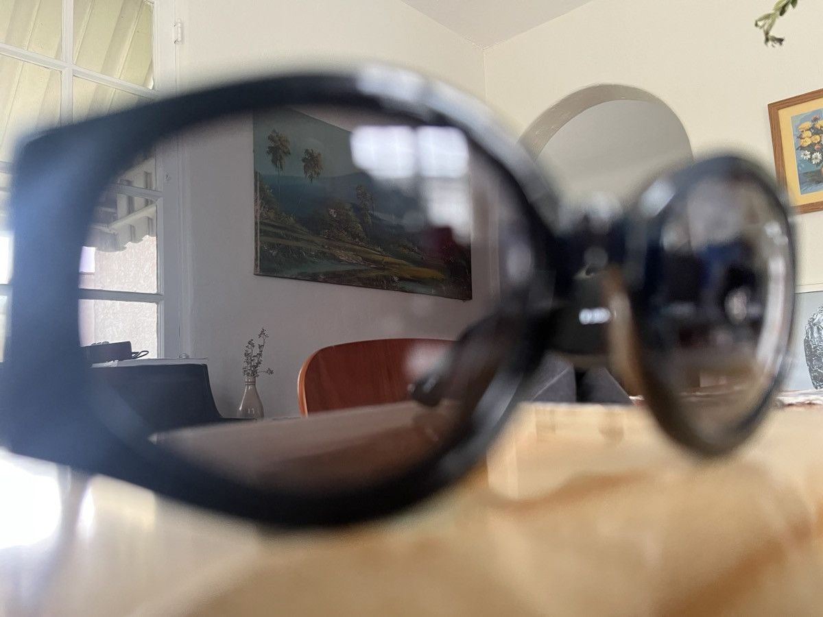 Dries Van Noten × Linda Farrow Dries Van Noten Sunglasses in Black Size ONE SIZE - 6 Thumbnail