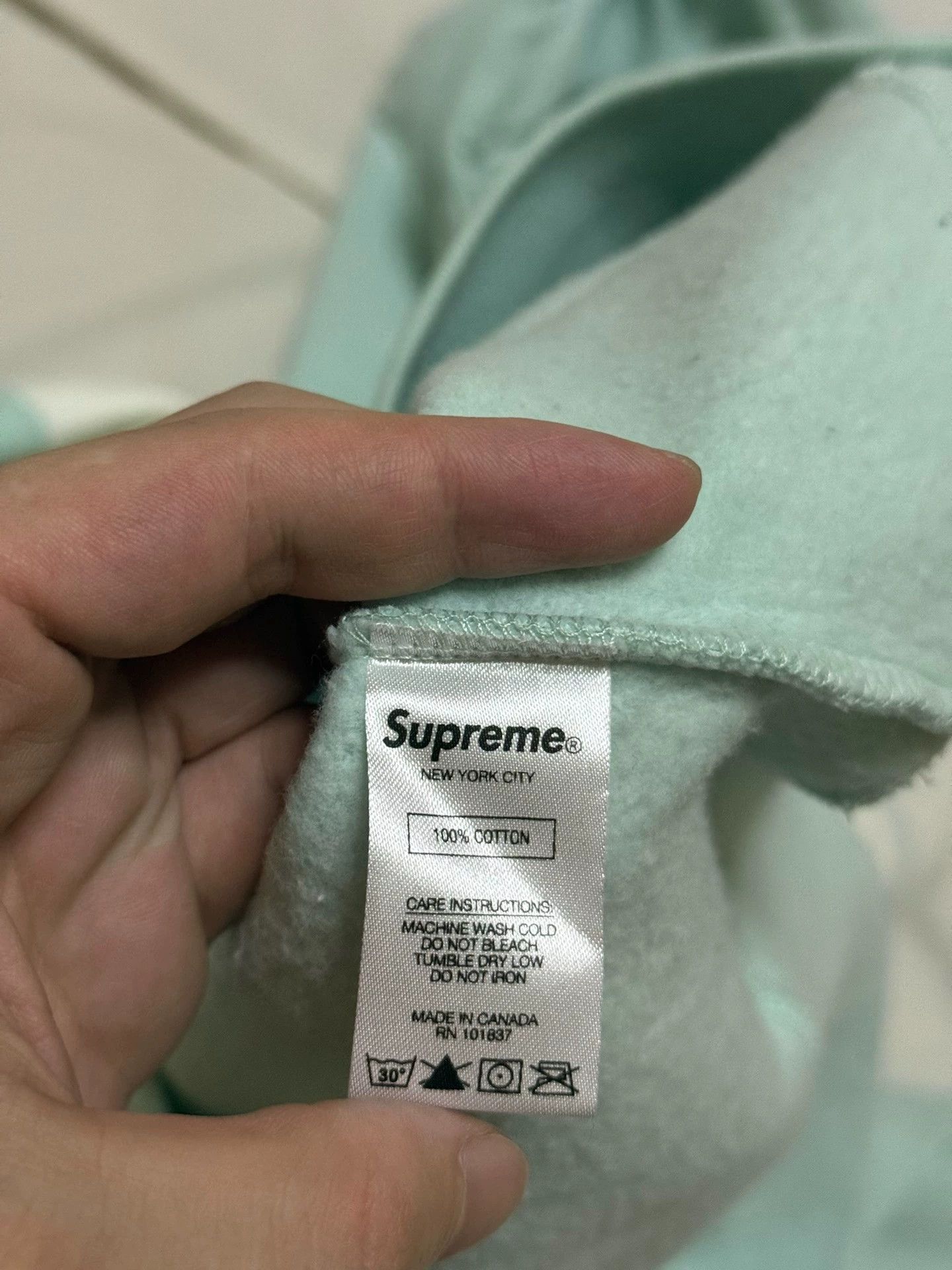 Supreme Supreme big logo blocked hoodie M new w/ tags Size US M / EU 48-50 / 2 - 7 Thumbnail