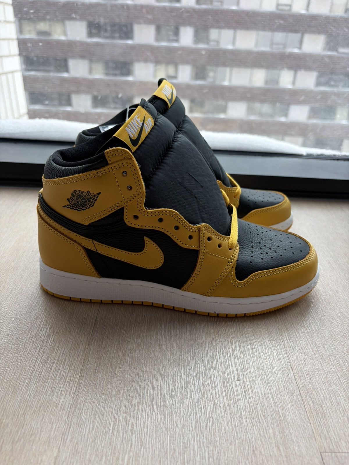 Jordan Brand Jordan 1 Pollen 6Y Size US 7.5 / IT 37.5 - 4 Thumbnail