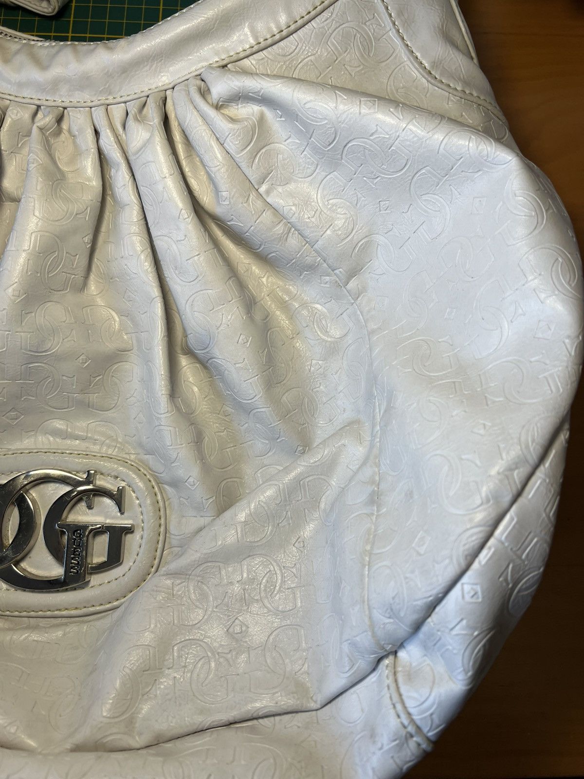 Guess Vintage large Guess embossed leather monogram hobo bag Size ONE SIZE - 21 Thumbnail