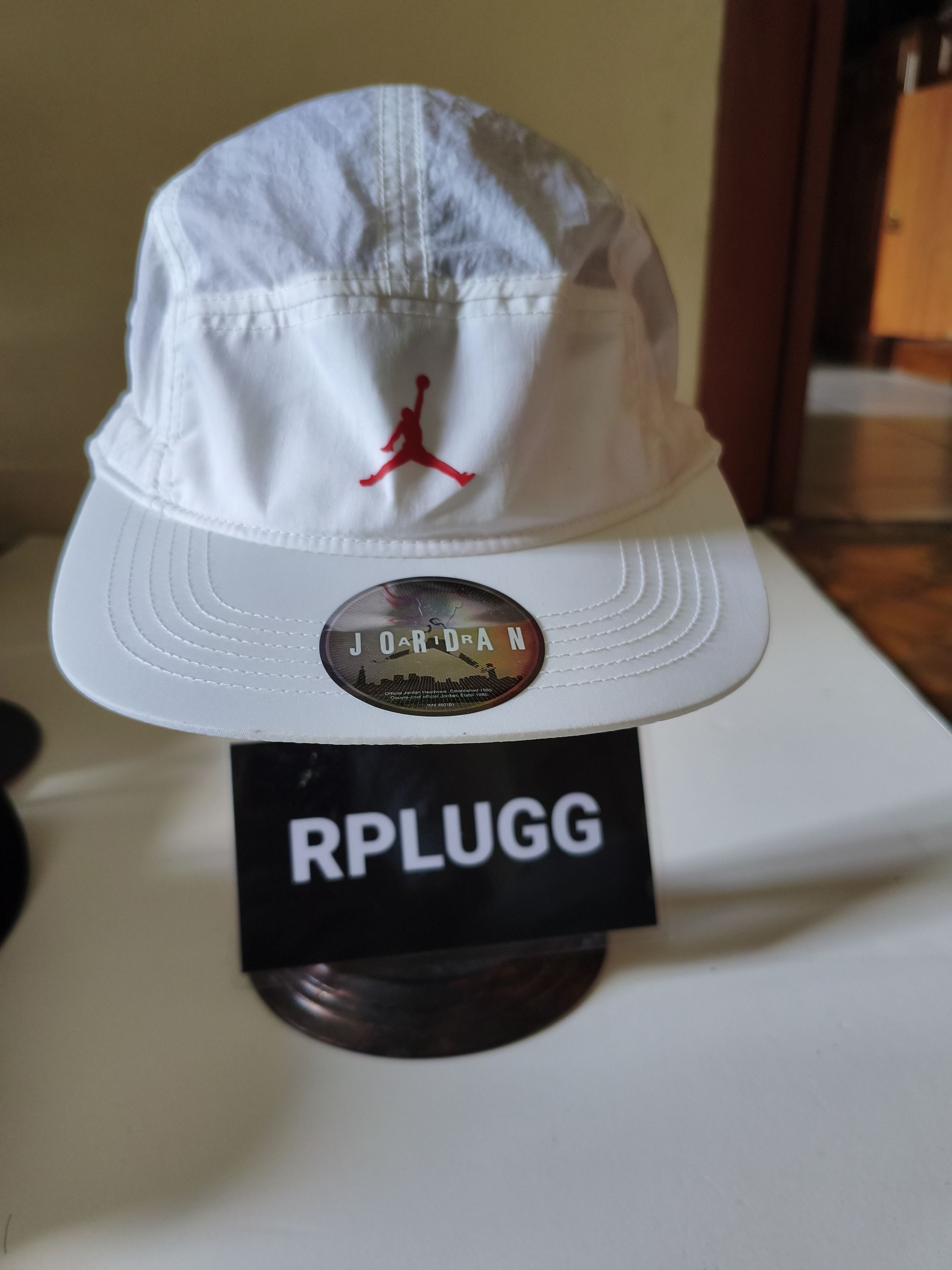 Jordan Brand Air Jordan AW84 Legacy 5-Panel Classic Cap White 918441 100 Size ONE SIZE - 1 Thumbnail