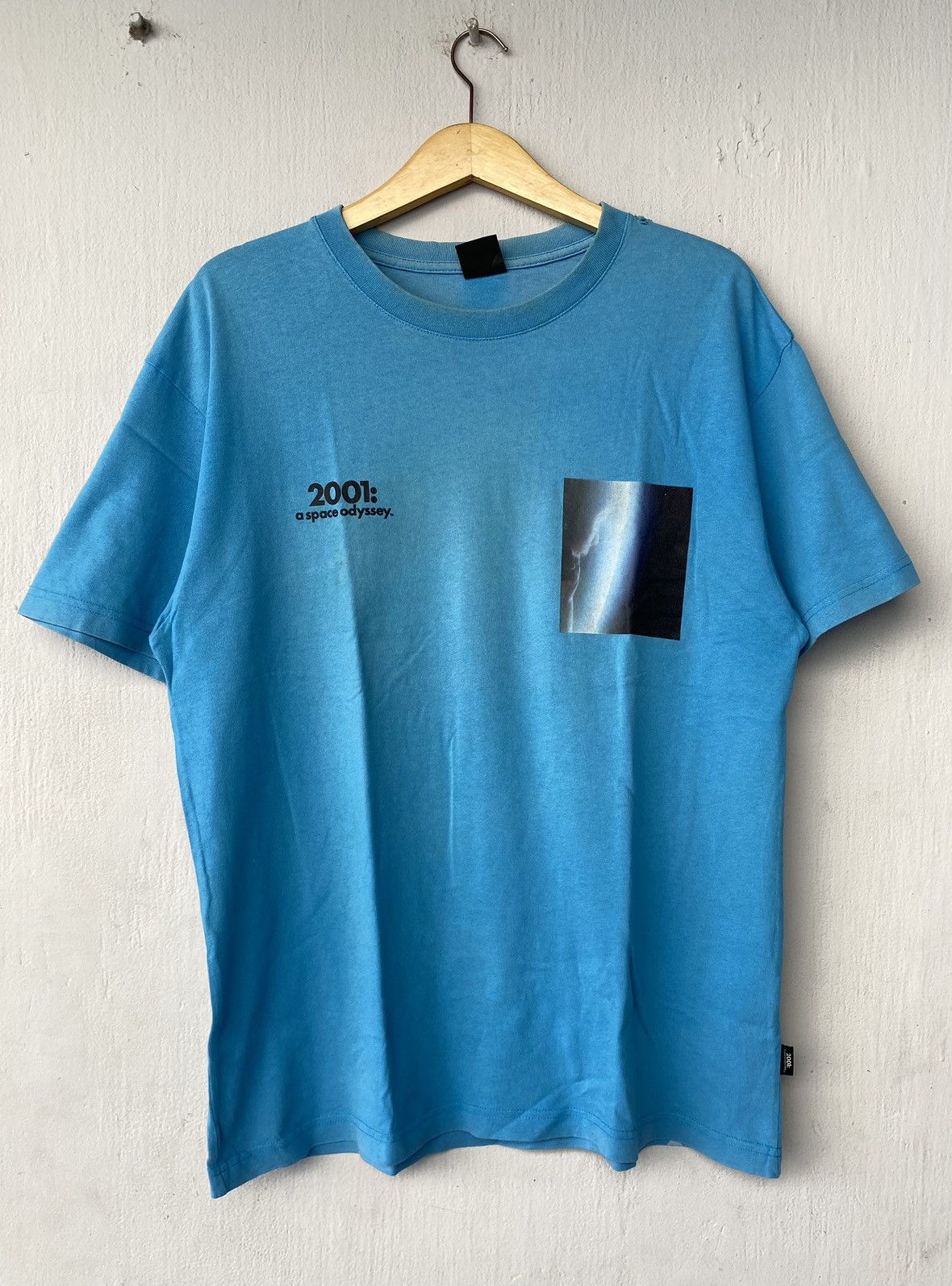 GU Vintage Space Odyssey 2001 Movie Tee Size US XL / EU 56 / 4 - 1 Thumbnail