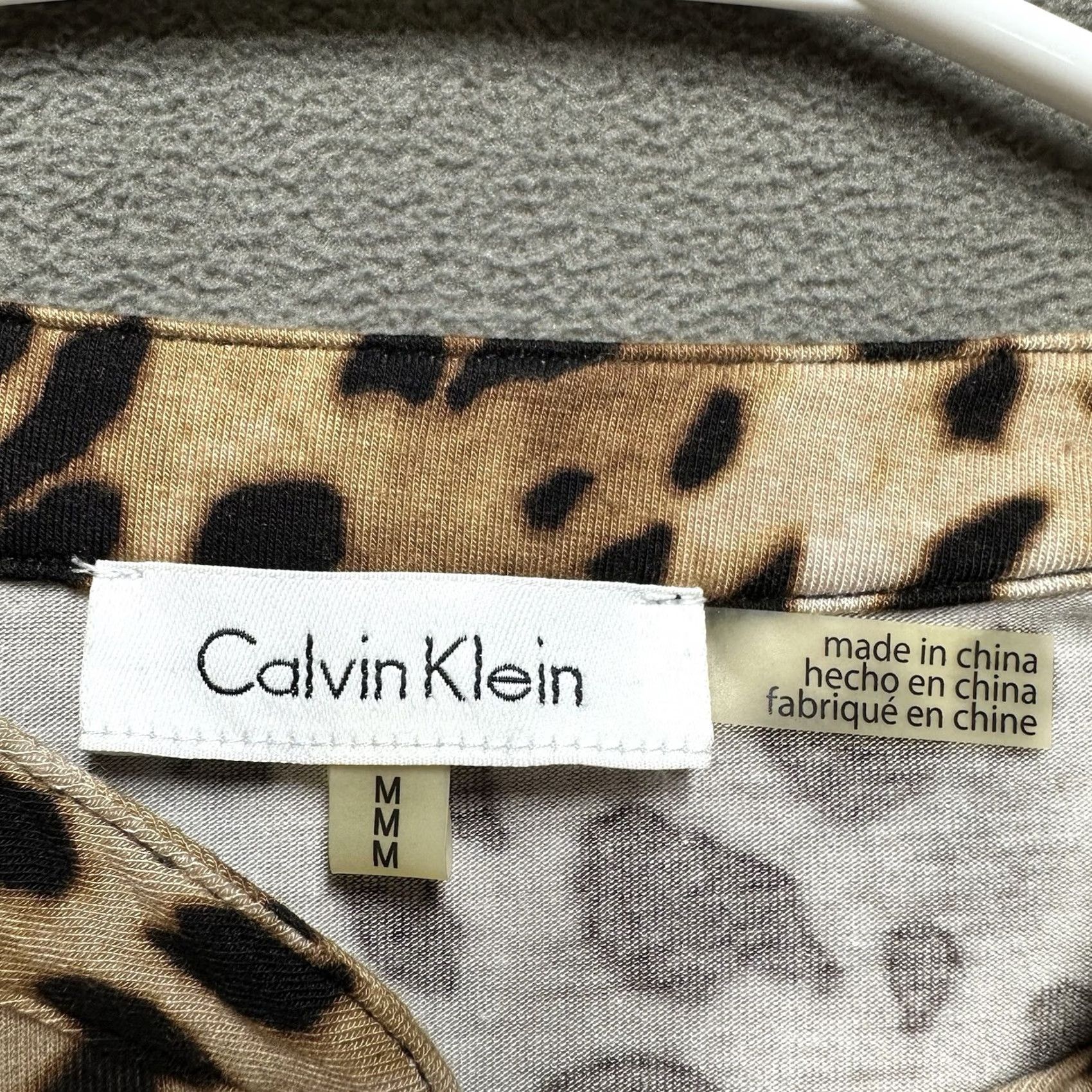 Calvin Klein Calvin Klein Tunic Top Womens Medium Beige Cheetah Print Roll Tab 1/2 Zip Rayon Blouse Knit Shirt Size M / US 6-8 / IT 42-44 - 5 Thumbnail