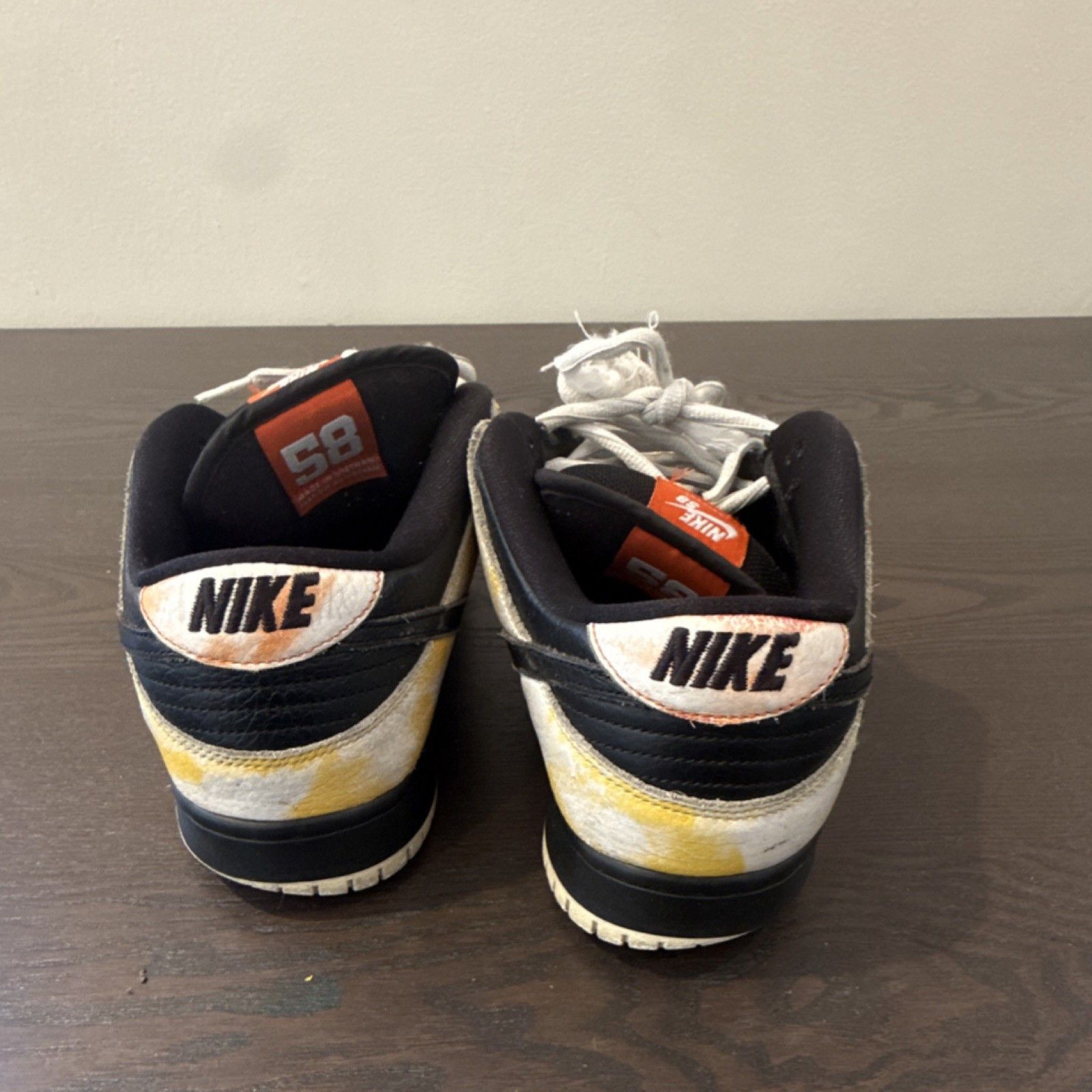 Nike Nike SB Dunk Low Tie-Dye Raygun Size US 11 / EU 44 - 2 Thumbnail