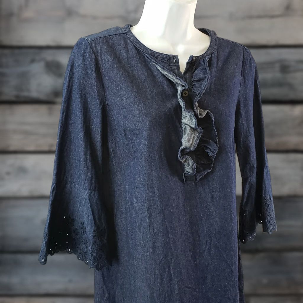 Vintage Draper James Womens Denim Dress Sz 2 Blue Ruffle Front Eyelet Bell Sleeves Shirt Adult Small White? Size XS / US 0-2 / IT 36-38 - 1 Thumbnail