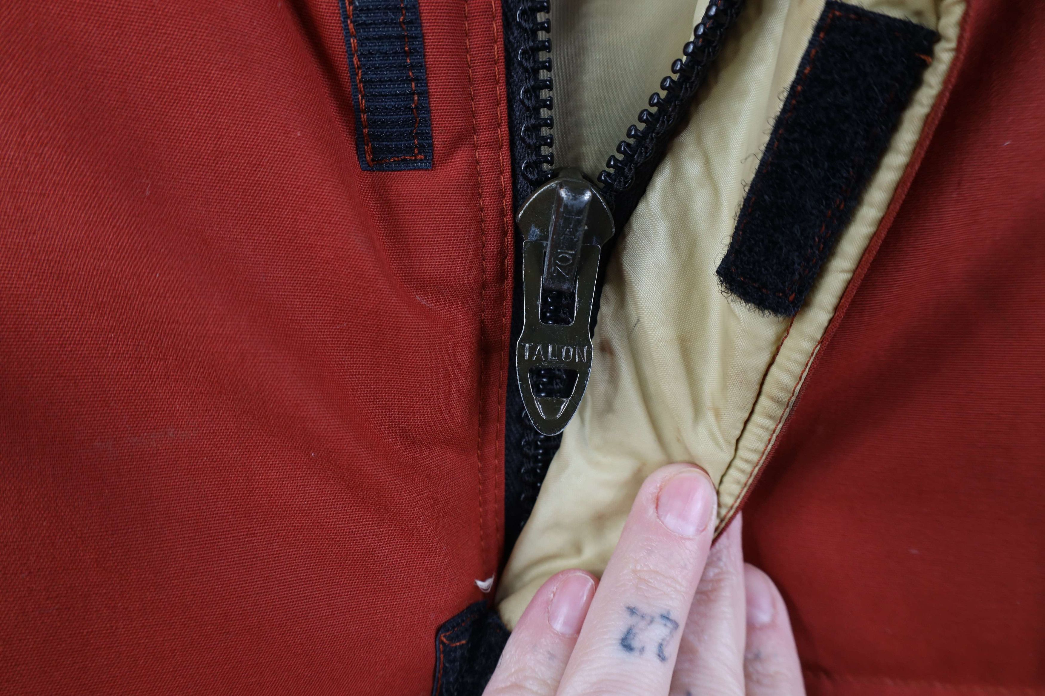 Altra Vintage 70s Altra Down Fill Puffer Vest Jacket Orange USA Size US L / EU 52-54 / 3 - 9 Thumbnail