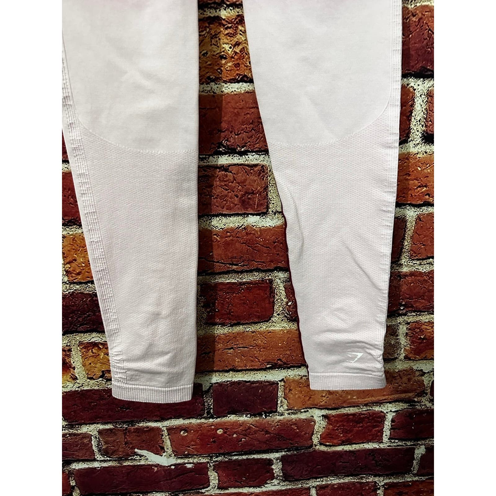 Gymshark Gymshark Leggings size small Size 27" / US 4 / IT 40 - 6 Thumbnail