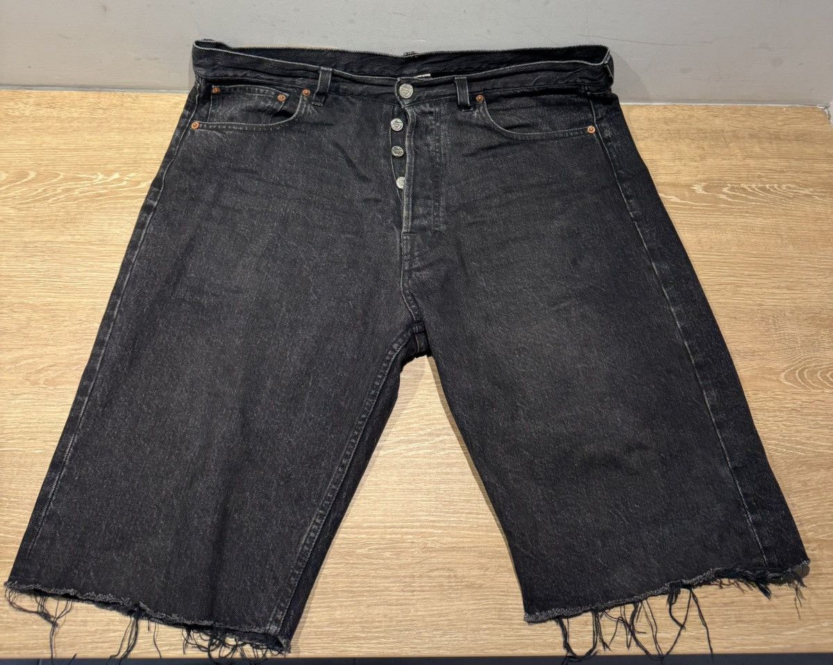 Vetements Vetements Whide-Leg denim shorts Size US 42 / EU 58 - 1 Thumbnail