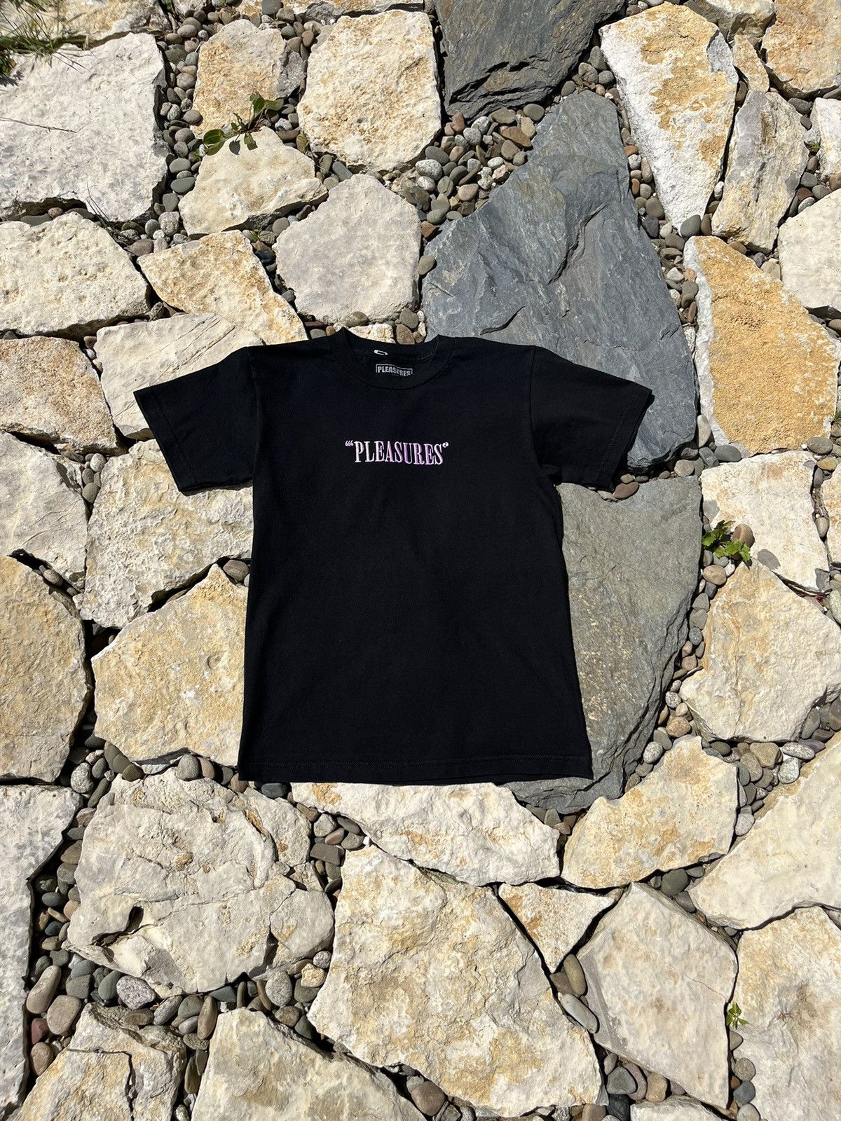 Pleasures Pleasures “Mark of the Beast” 666 embroidered core logo tee Size US S / EU 44-46 / 1 - 1 Thumbnail