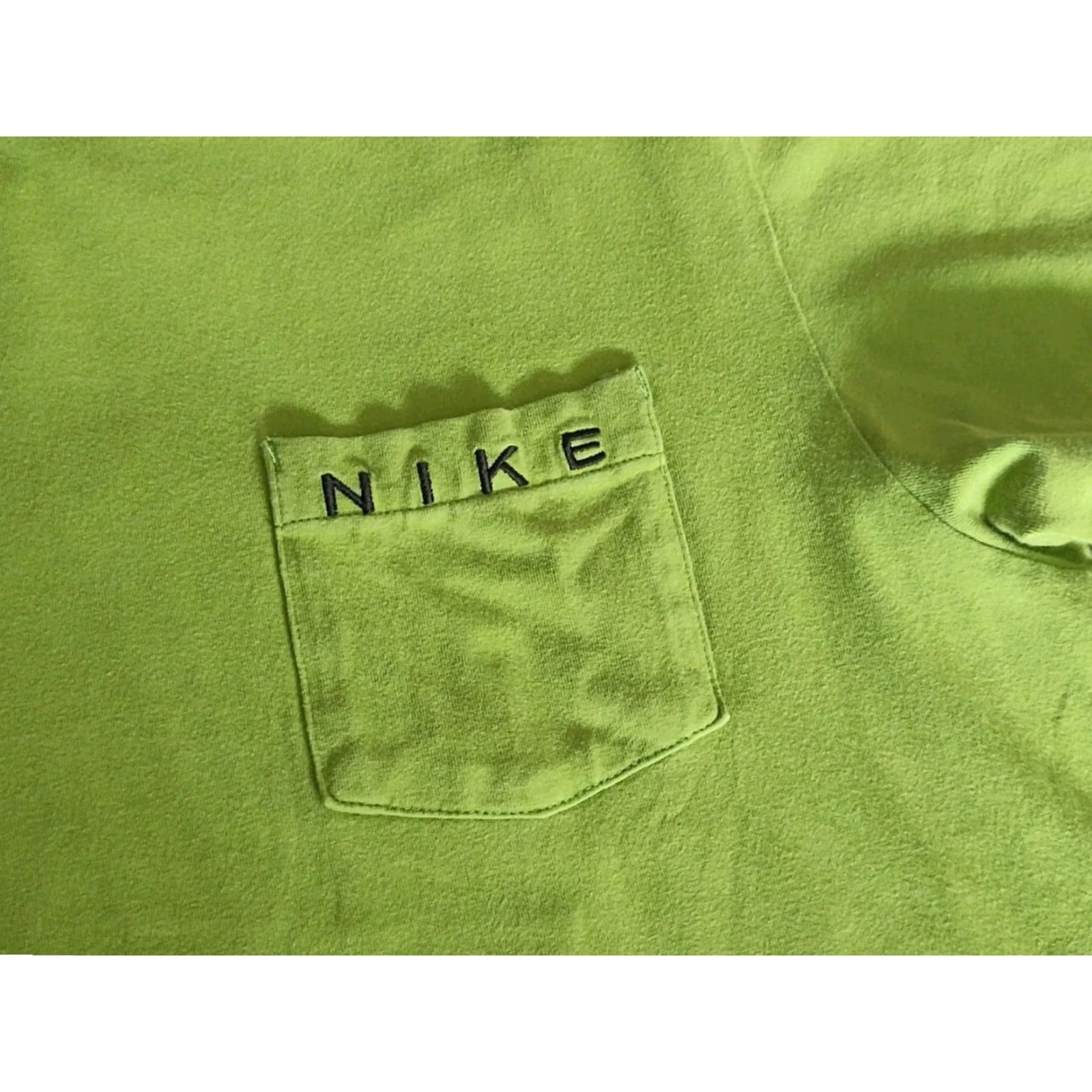 Nike VINTAGE Nike Men's Tee Shirt Lime Green Solid Pocket Stretch Tee Shirt Size US M / EU 48-50 / 2 - 2 Thumbnail