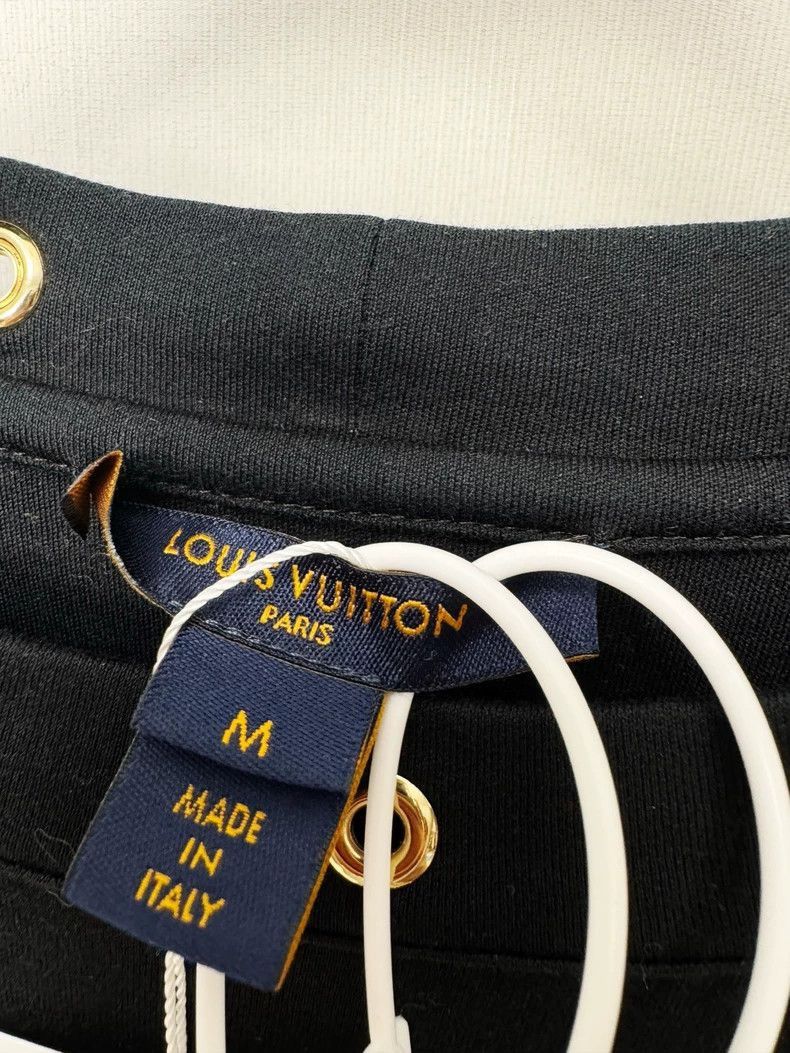 Louis Vuitton Louis Vuitton Short Sleeve T -2505 Size M / US 6-8 / IT 42-44 - 2 Thumbnail