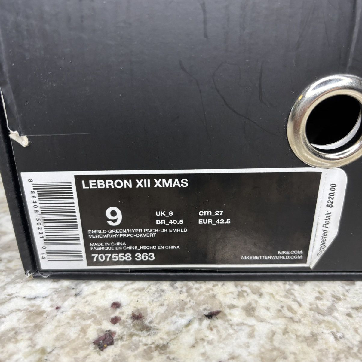 Nike Size 9 - Nike LeBron 12 Xmas Akron Birch Worn OG All Size US 9 / EU 42 - 22 Thumbnail