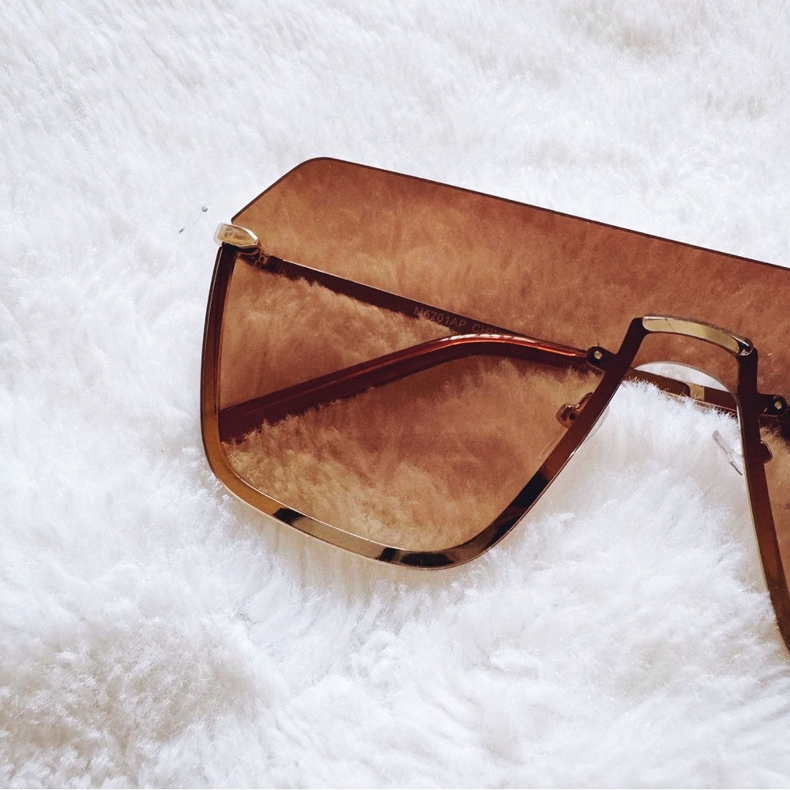 Other Kalia Clear Brown Rimless Sleek Sunglasses Size ONE SIZE - 2 Thumbnail