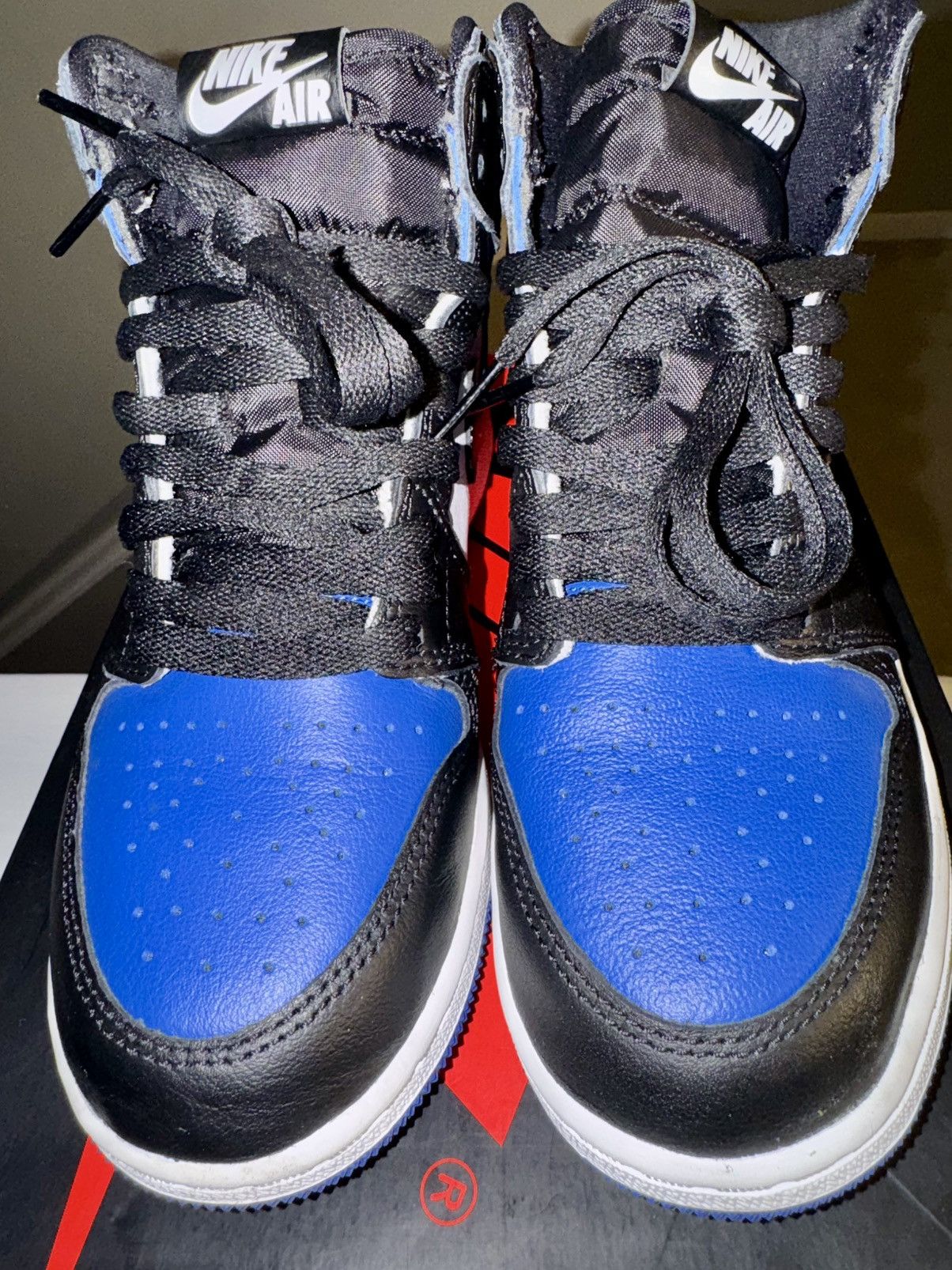 Nike Jordan 1 Retro High - Royal Toe Size US 6 / EU 39 - 9 Thumbnail