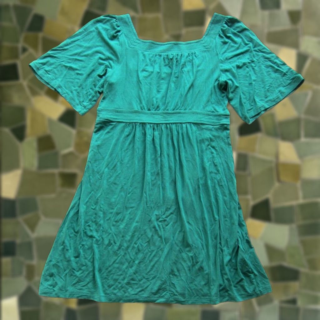 Bcbgmaxazria BCBGMAXAZRIA Green Rayon Short Sleeve Tunic Dress Medium Smock Jersey Knee Length Dress Size 32" / US 10 / IT 46 - 1 Thumbnail