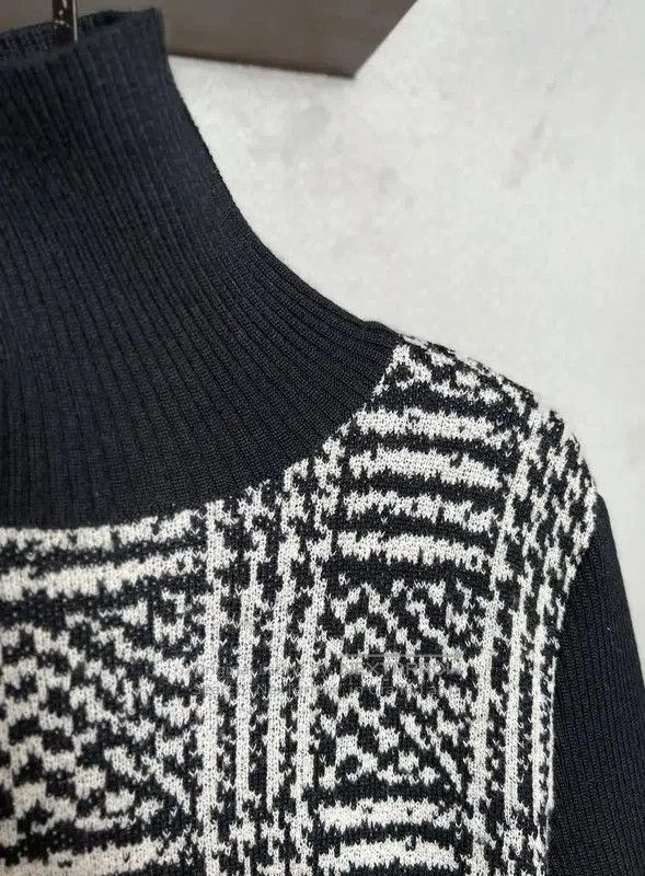 Yves Saint Laurent YSL Color-Block Wool Dress Size L . Size L / US 10 / IT 46 - 2 Thumbnail