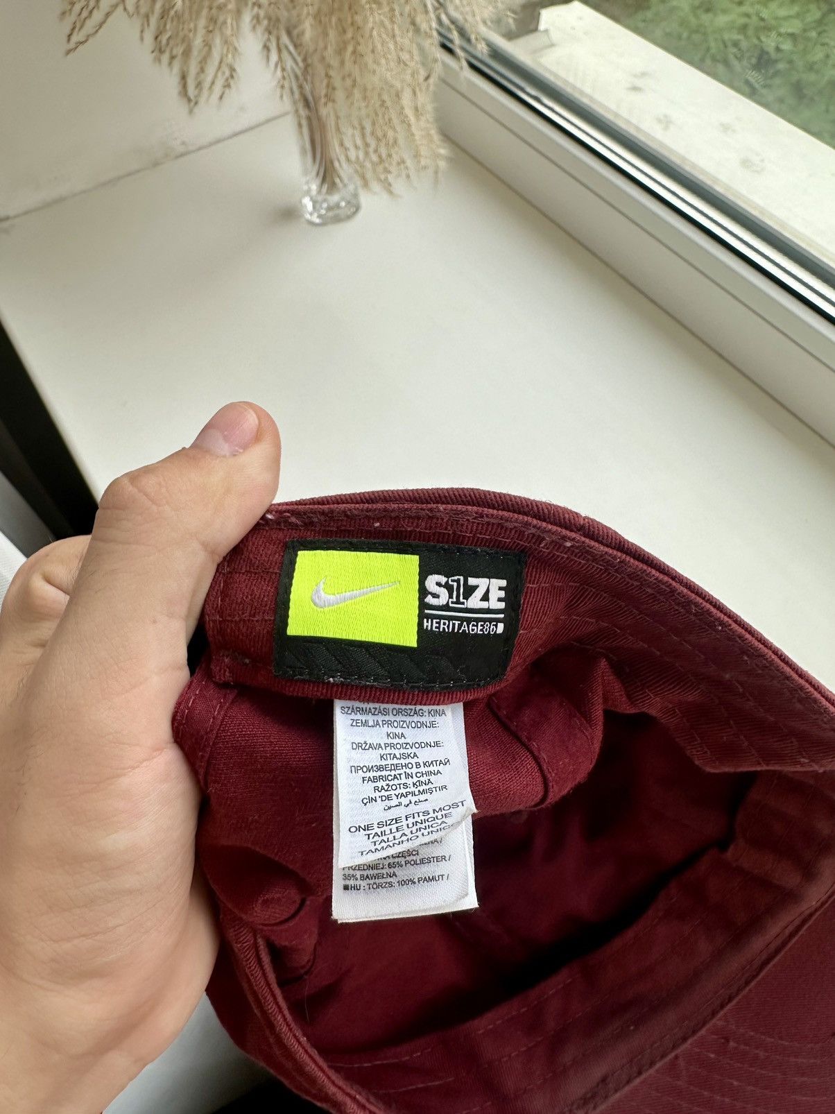 Nike Vintage Nike Red Cap Dark Swoosh Logo Size ONE SIZE - 11 Thumbnail