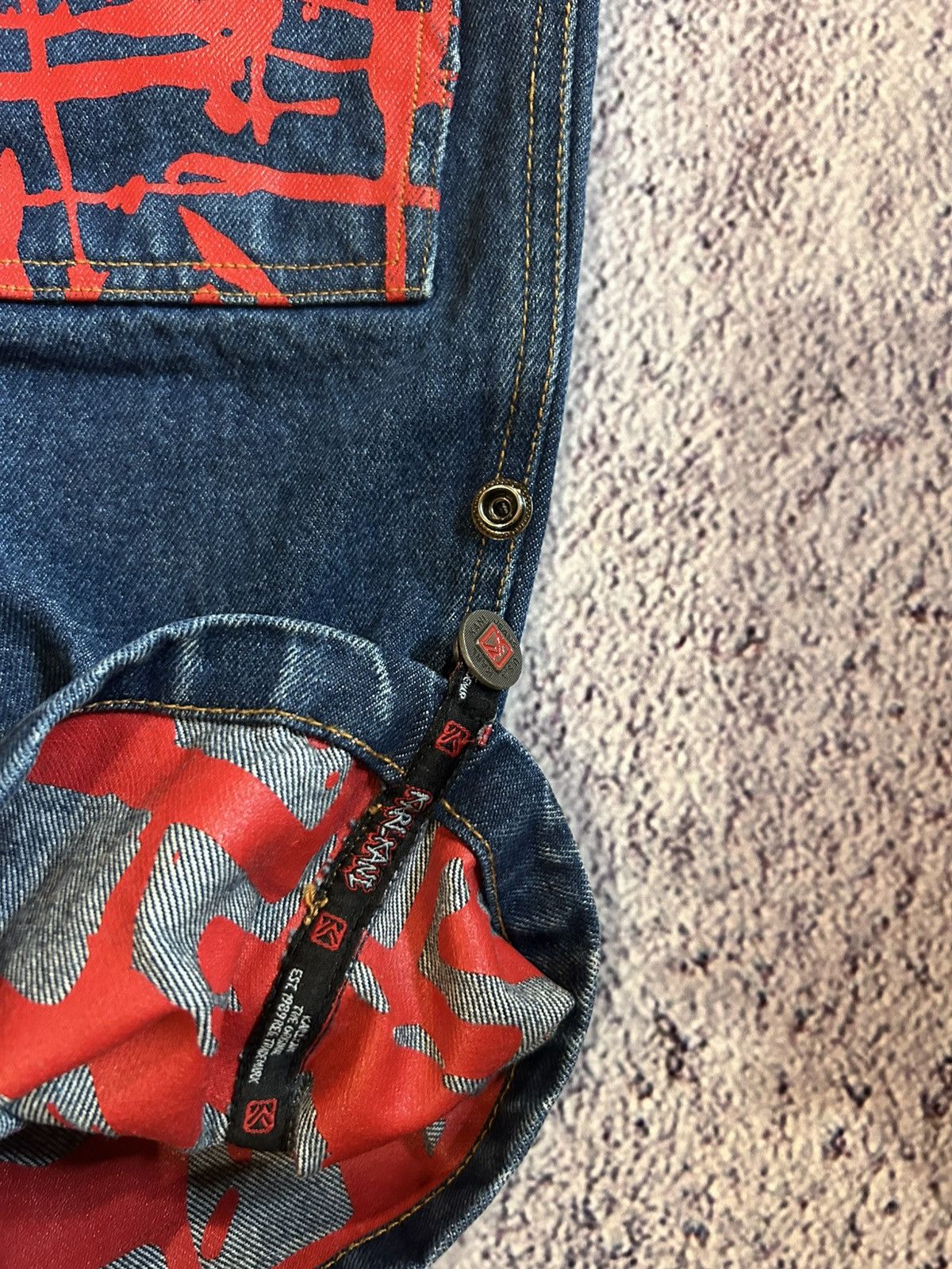 Vintage Karl Kani Vintage Very Rare Baggy Shorts Y2K Hip-Hop Sk8 Size US 28 / EU 44 - 13 Thumbnail
